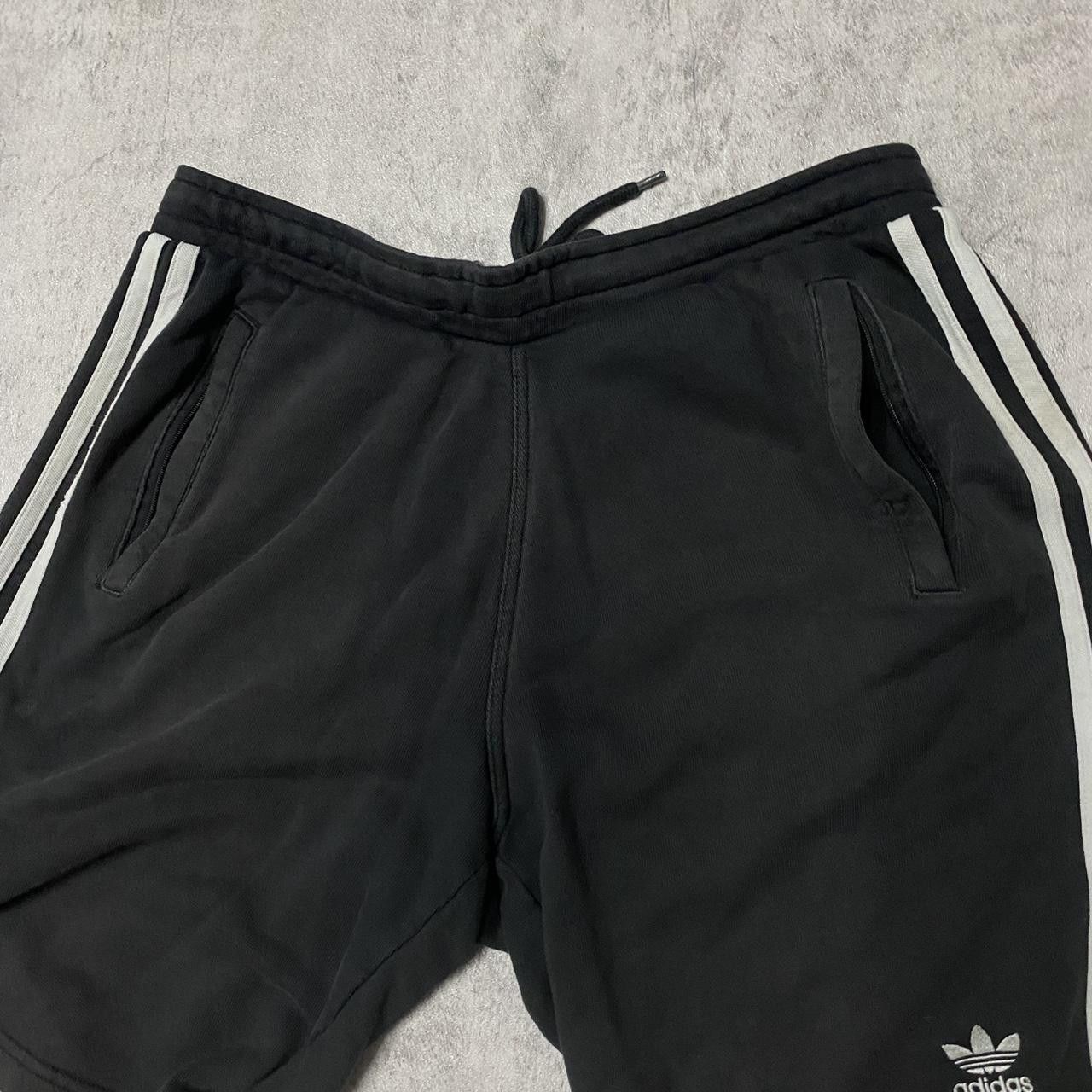 Adidas Adidas black and white shorts #adidas #shorts Size US 34 / EU 50 - 2 Thumbnail