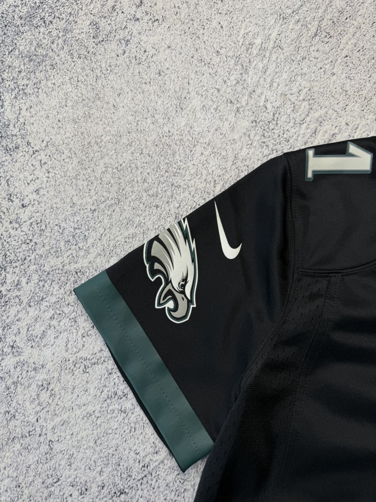NFL Nike Eagles Carson Wentz #11 Football Jersey WOMEN MEDIUM Size M / US 6-8 / IT 42-44 - 8 Thumbnail