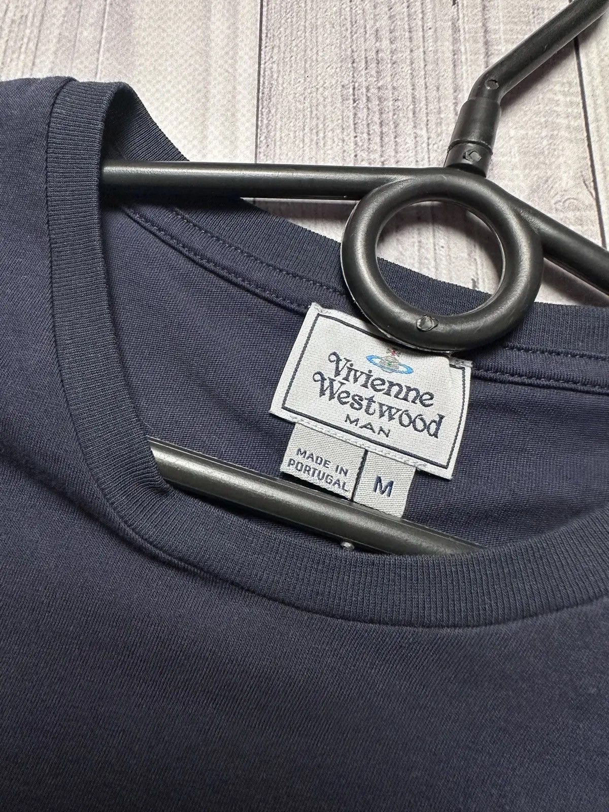 Vivienne Westwood Vintage Vivienne Westwood tee logo size M navy Size US M / EU 48-50 / 2 - 3 Thumbnail