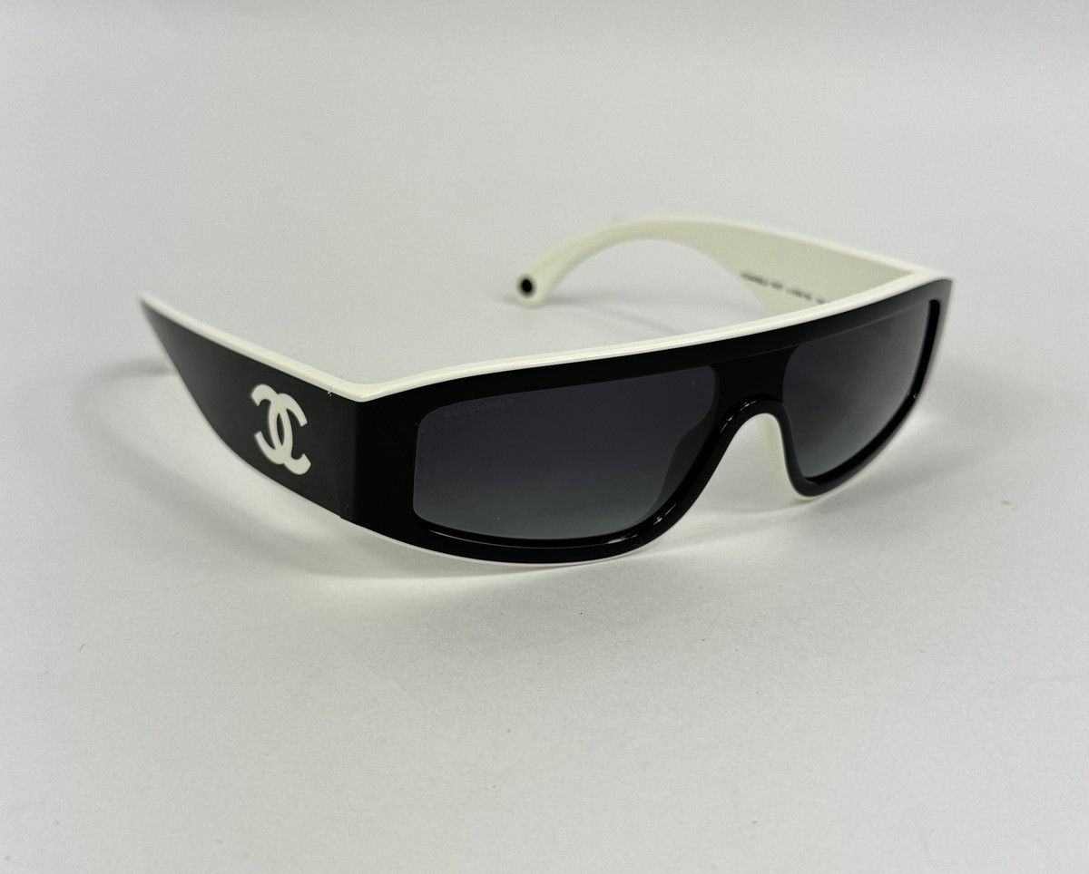 Chanel CHANEL SHIELD SUNGLASSES Size ONE SIZE - 4 Thumbnail