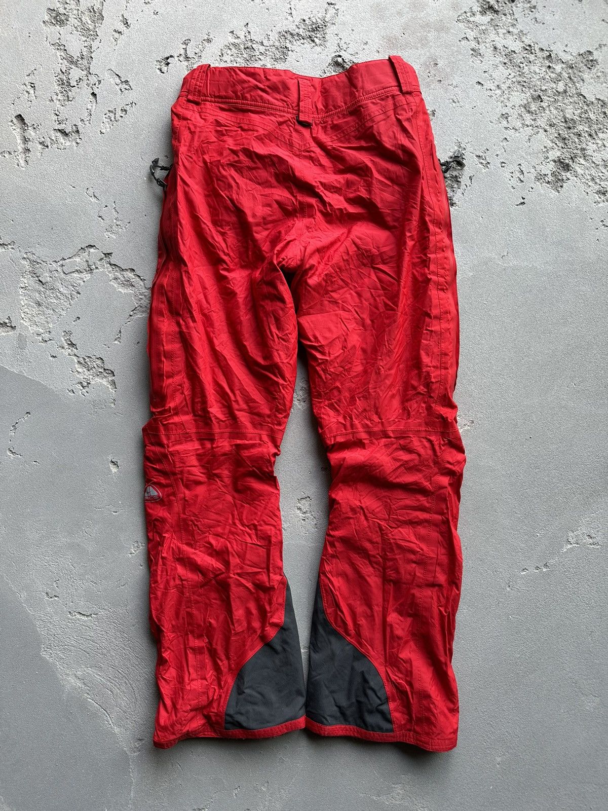 Nike ACG × Vintage Nike ACG Vintage Cargo Ski Pants TNF Size US 28 / EU 44 - 2 Thumbnail