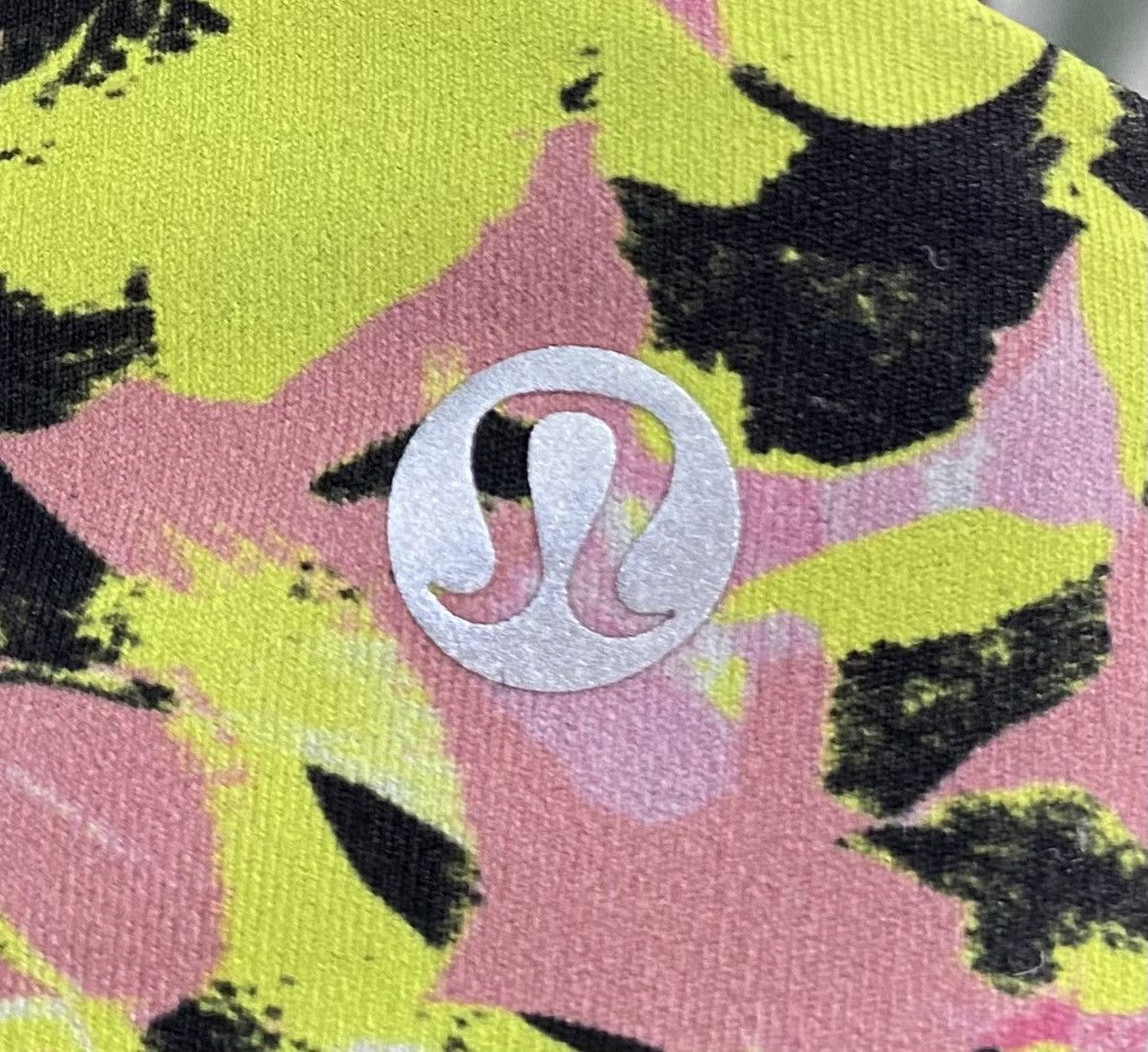 Lululemon Lululemon Energy Sports Bra Inflect Floral Women’s SZ 6 Size M / US 6-8 / IT 42-44 - 5 Thumbnail