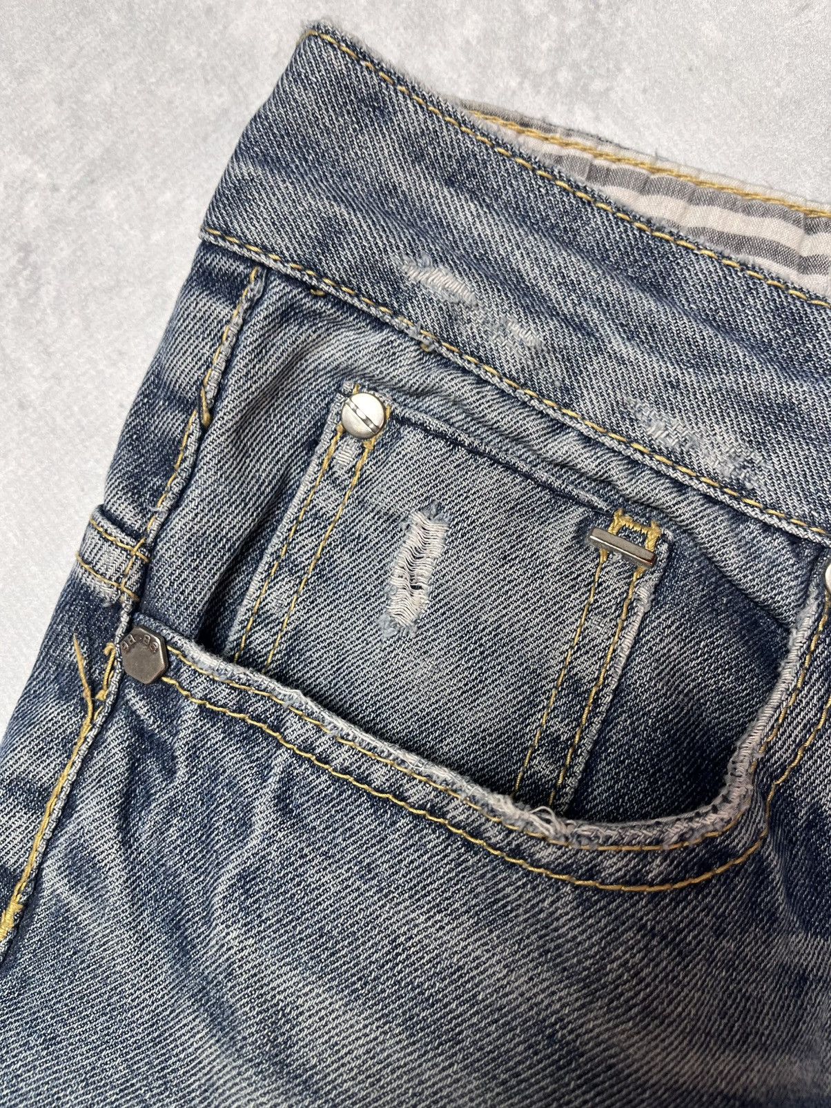 Japanese Brand Vintage 9886 Denim Jeans Distressed Y2K Grunge Aesthetic Size US 33 - 4 Thumbnail
