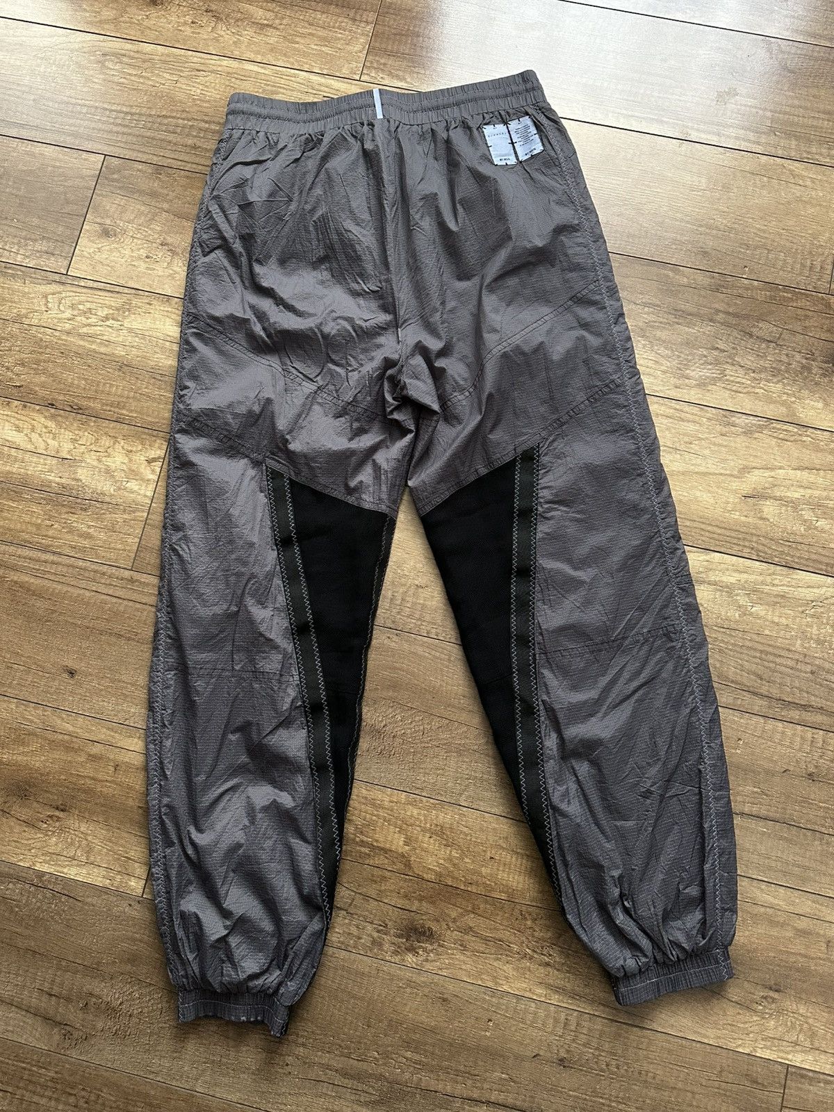MCQ MCQ Alexander McQueen Track Nylon Parachute Pants Size US 34 / EU 50 - 2 Thumbnail