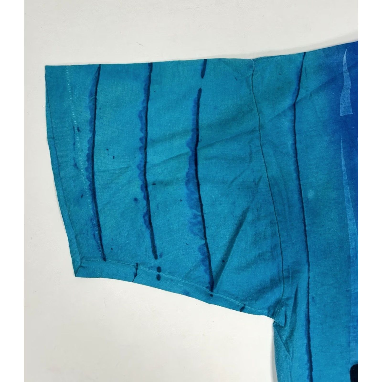 Vintage VINTAGE Bear Surfboards Tie-Dye Blue Shirt XL/2XL 26.5x28.75 Inches Made In USA Size US XL / EU 56 / 4 - 5 Thumbnail