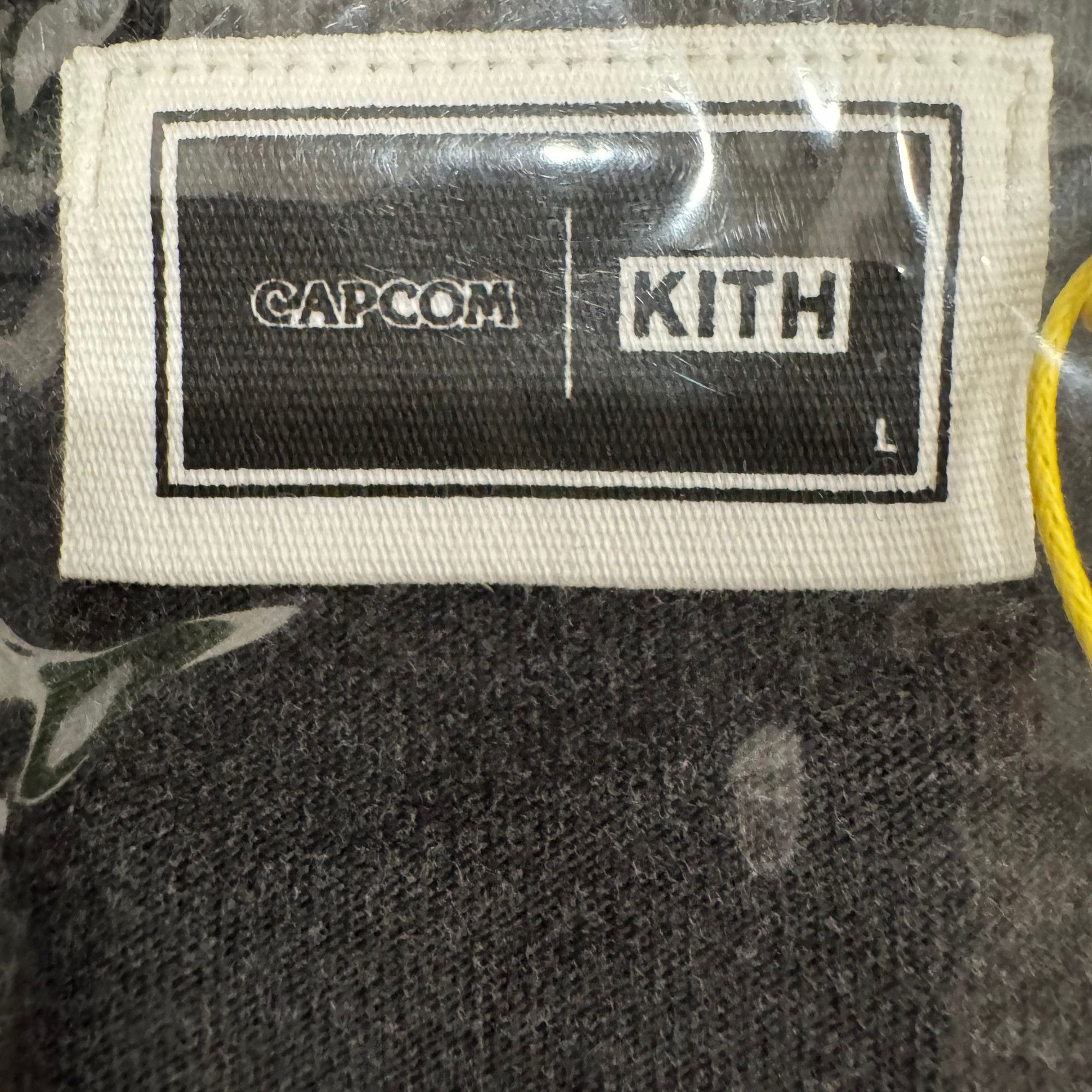 Kith × Marvel Comics KITH Marvel vs Capcom - Mega Man Sketch Vintage Tee - Size L Size US L / EU 52-54 / 3 - 7 Thumbnail