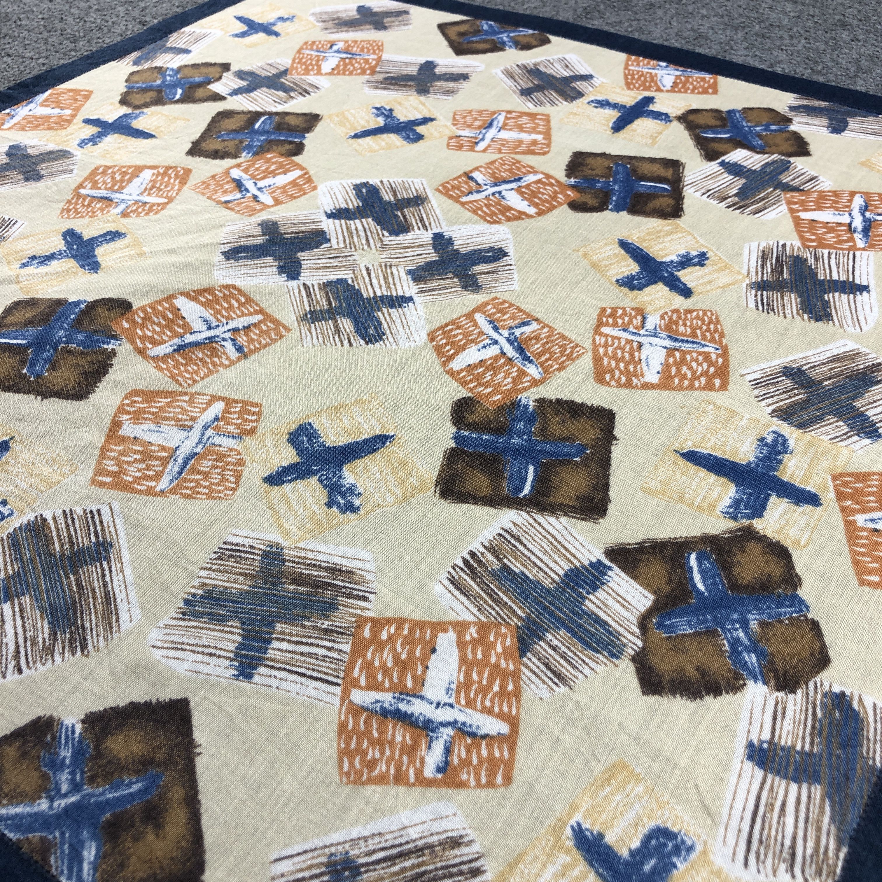 Issey Miyake × Japanese Brand × Vintage Issey Miyake Handkerchief Geometric Print H2703 Size ONE SIZE - 3 Thumbnail