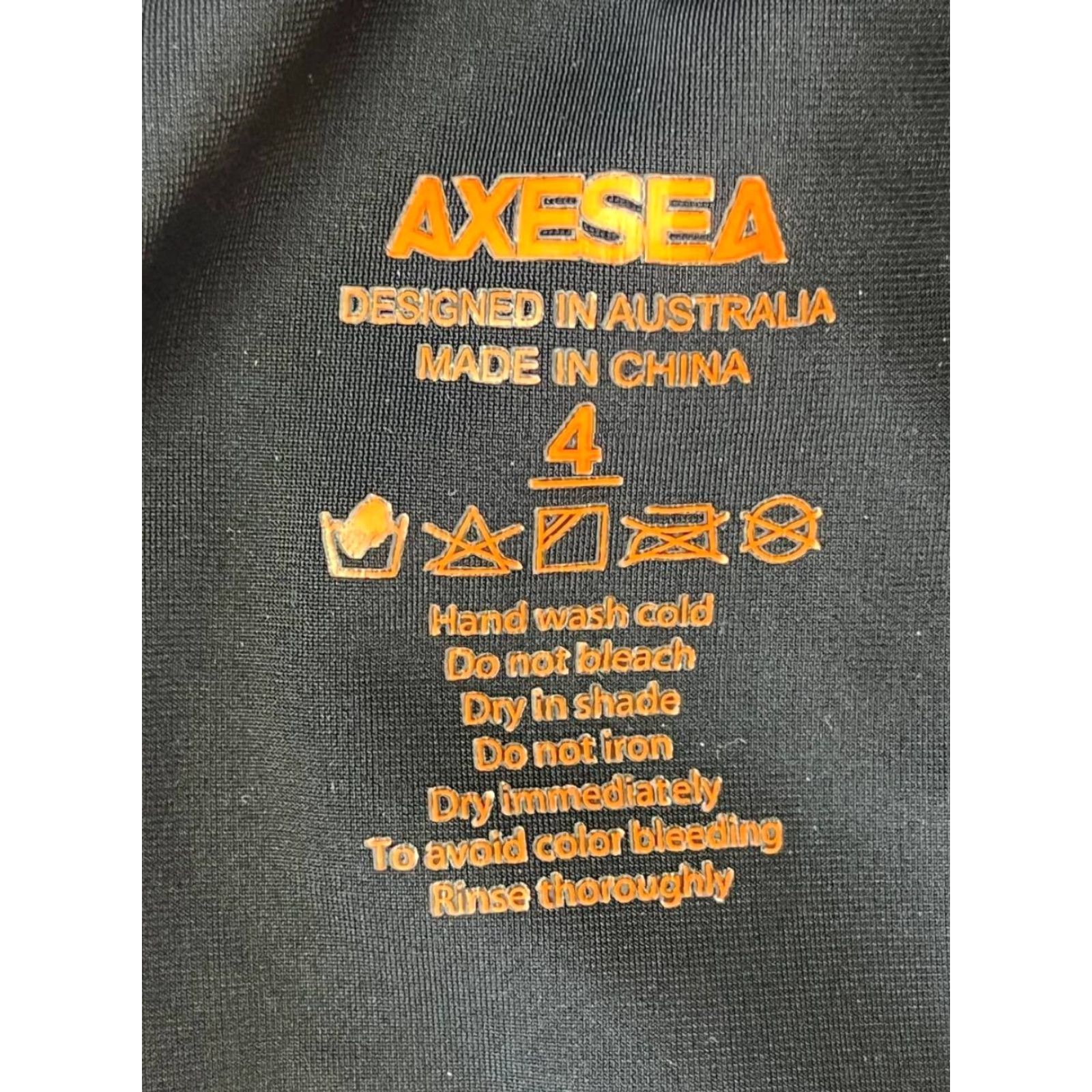 Vintage Axesea Women’s Rashguard Long Sleeve Swimwear Bodysuit Size 4 UPF Black 3/4 Zip One Piece Women–Long Sleeve Bodysuit Rashguard Black Size 4 Size S / US 4 / IT 40 - 6 Thumbnail