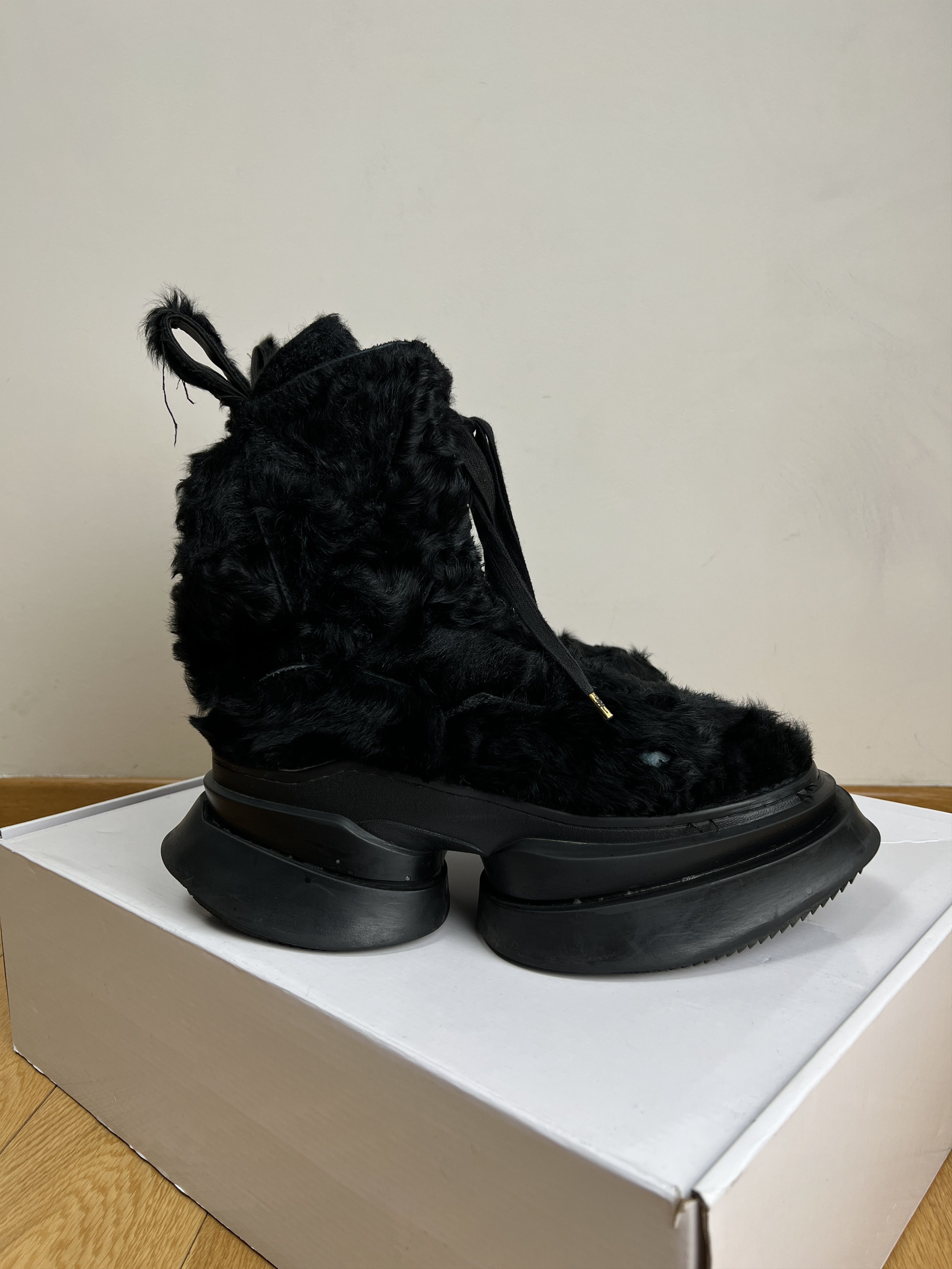 Julius Lamb Hair Shell Boots Size US 10 / EU 43 - 9 Thumbnail