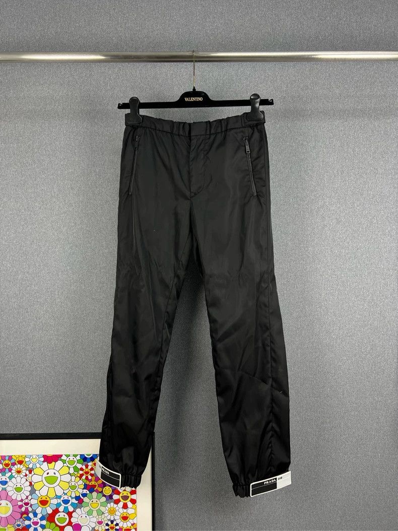 Prada Prada Velcro nylon trousers 2503-Nextarrow Size US 28 / EU 44 - 1 Thumbnail