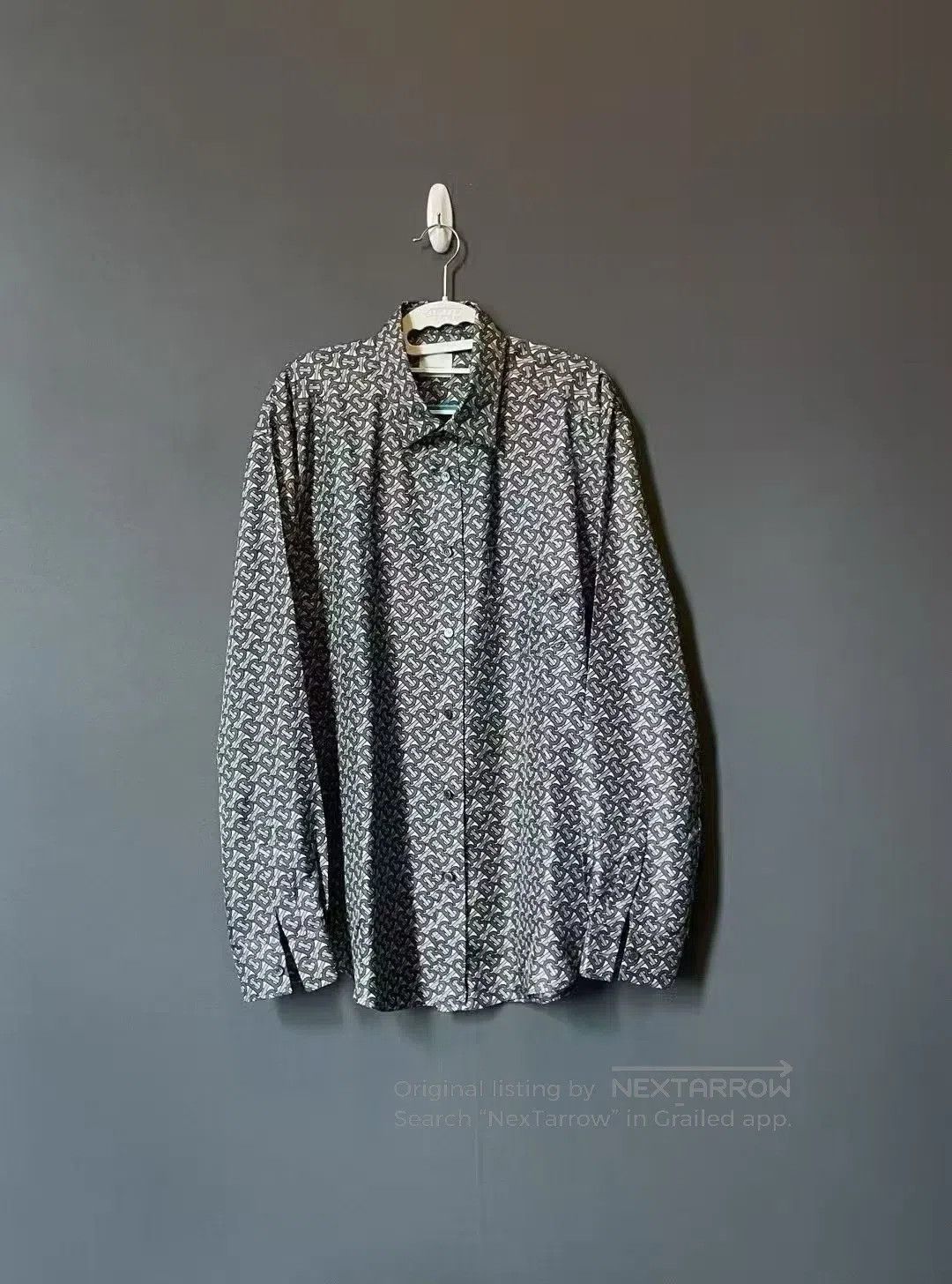 Burberry Burberry Full Print Silk Shirt| Size S / US 4 / IT 40 - 1 Thumbnail