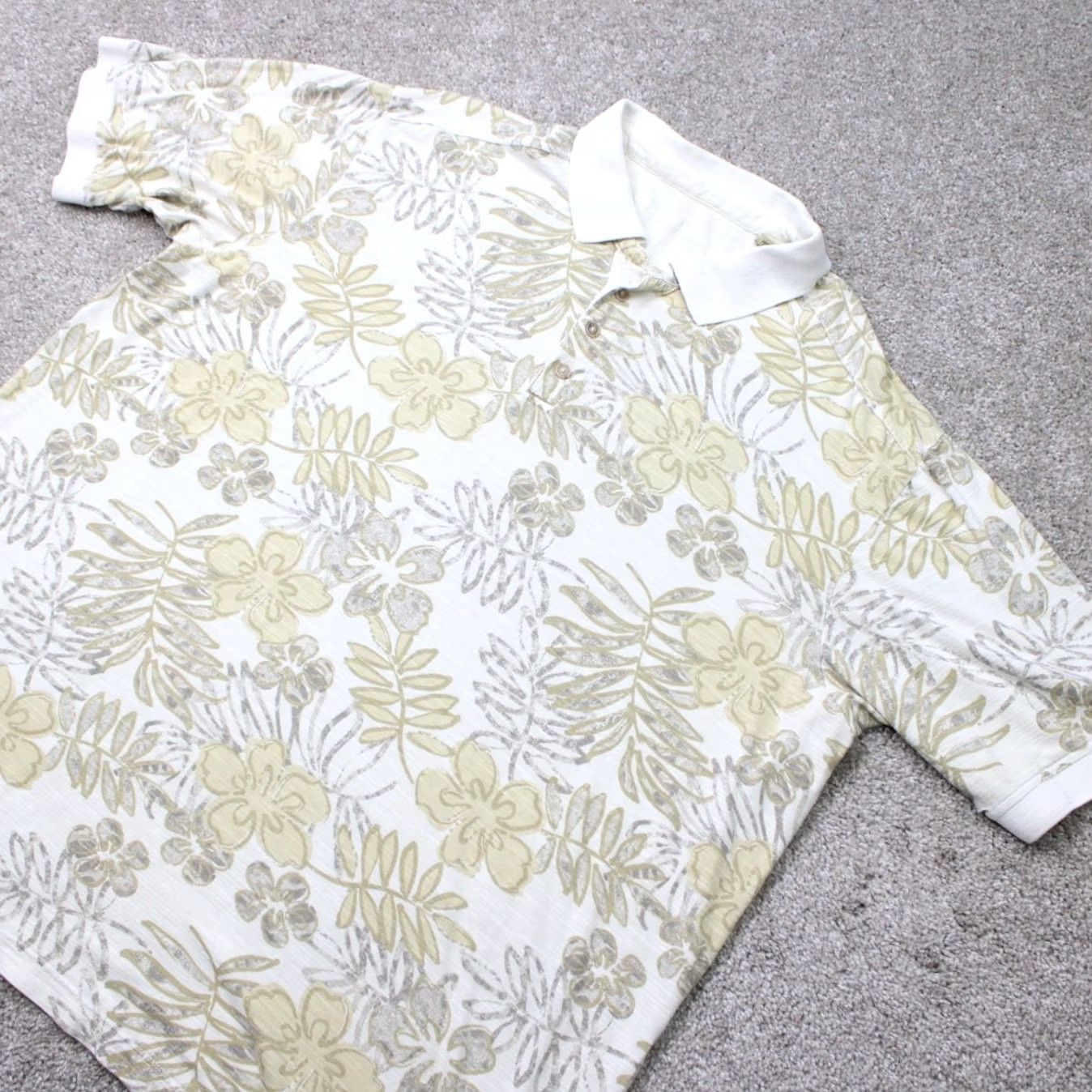 Tommy Bahama Tommy Bahama Polo Shirt Mens 2XL Beige Floral Pima Cotton/Rayon S/S Clothing Shirt Polo Polo Shirt Polo 90s Mens Men Beige Floral 2XL Size US XXL / EU 58 / 5 - 3 Thumbnail