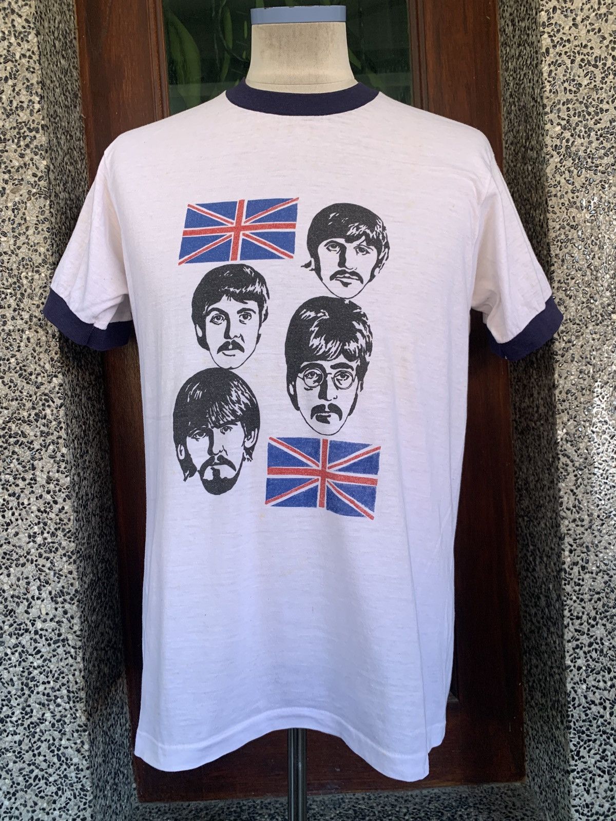 Band Tees Vintage 80s The Beatles Rock Band Ringer T shirt Size US M / EU 48-50 / 2 - 1 Thumbnail