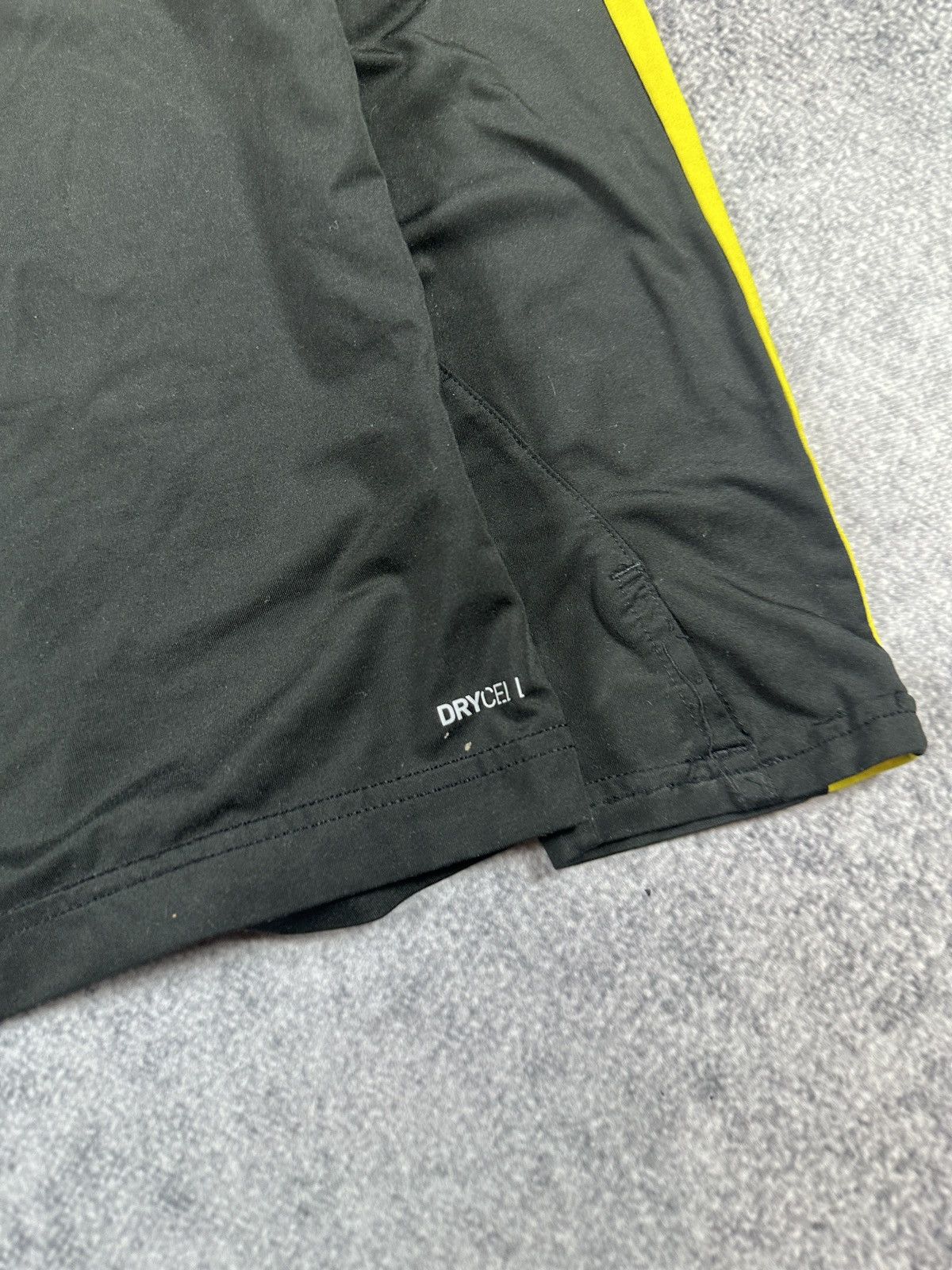 Puma Puma Borussia Dortmund Soccer Jacket Streetwear Rare S Size US S / EU 44-46 / 1 - 3 Thumbnail