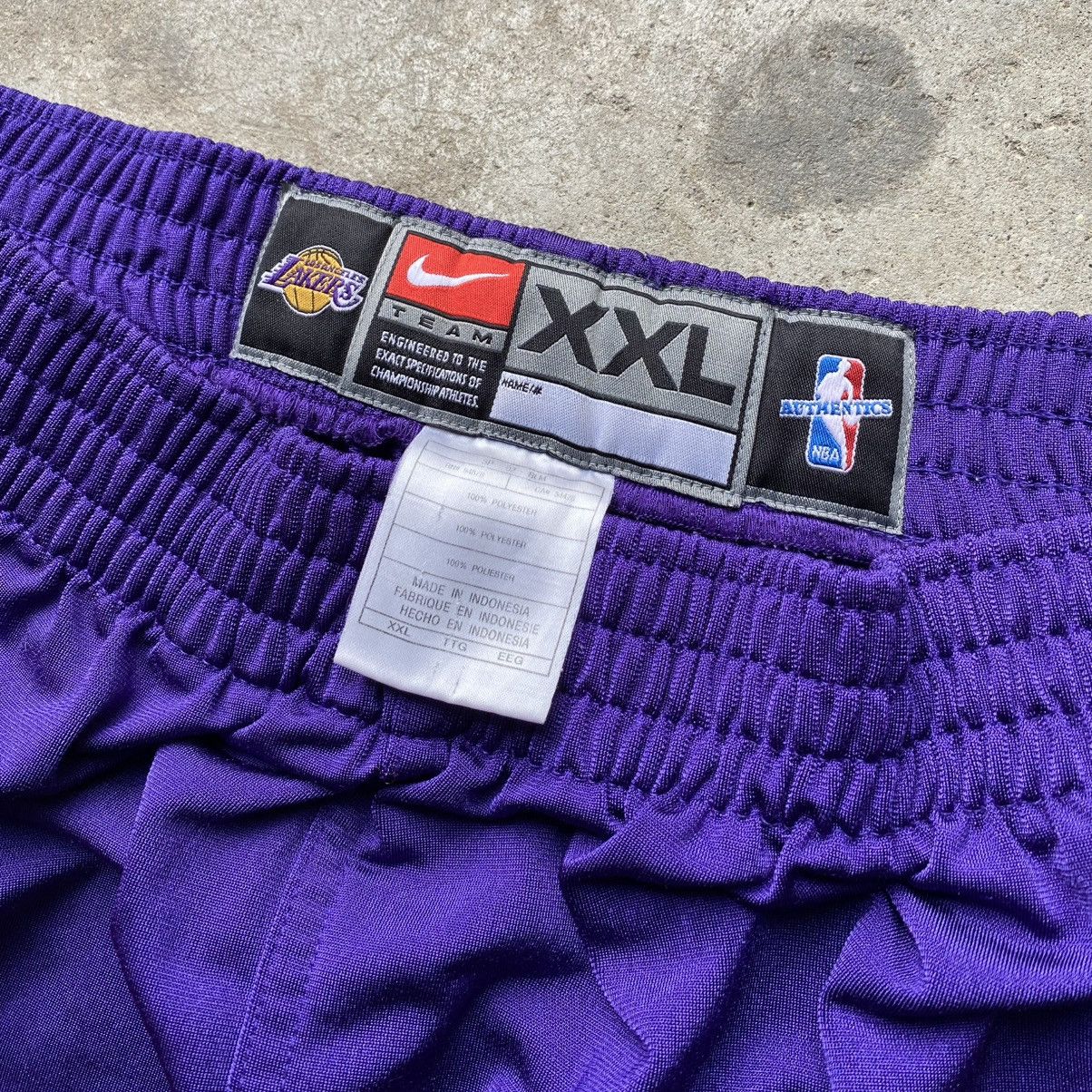 Nike vintage Y2K NIKE LA LAKERS NBA Break Away Kobe sweatpants Size US 36 / EU 52 - 6 Thumbnail