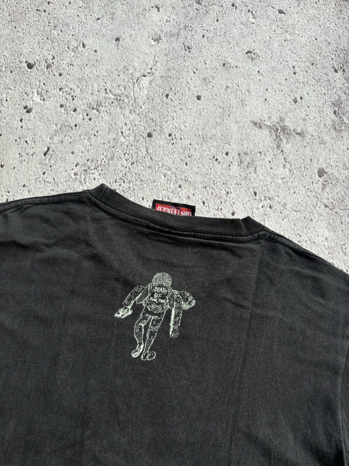 Band Tees Vintage Death of junk food Punk style Tshirt Size US M / EU 48-50 / 2 - 5 Thumbnail