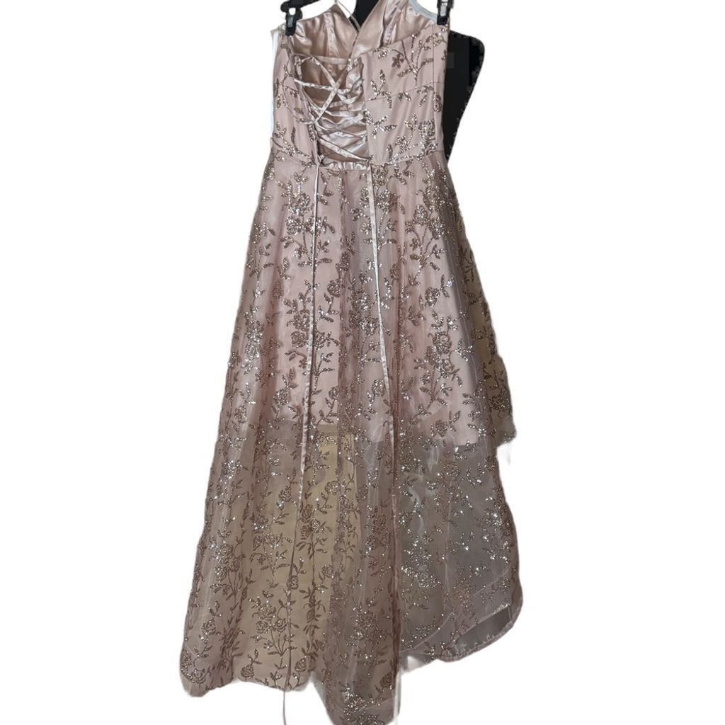 NBDN Nobrandedon Abby Paris by Lucci Lu sz 6 hi-LO dress Size M / US 6-8 / IT 42-44 - 4 Thumbnail