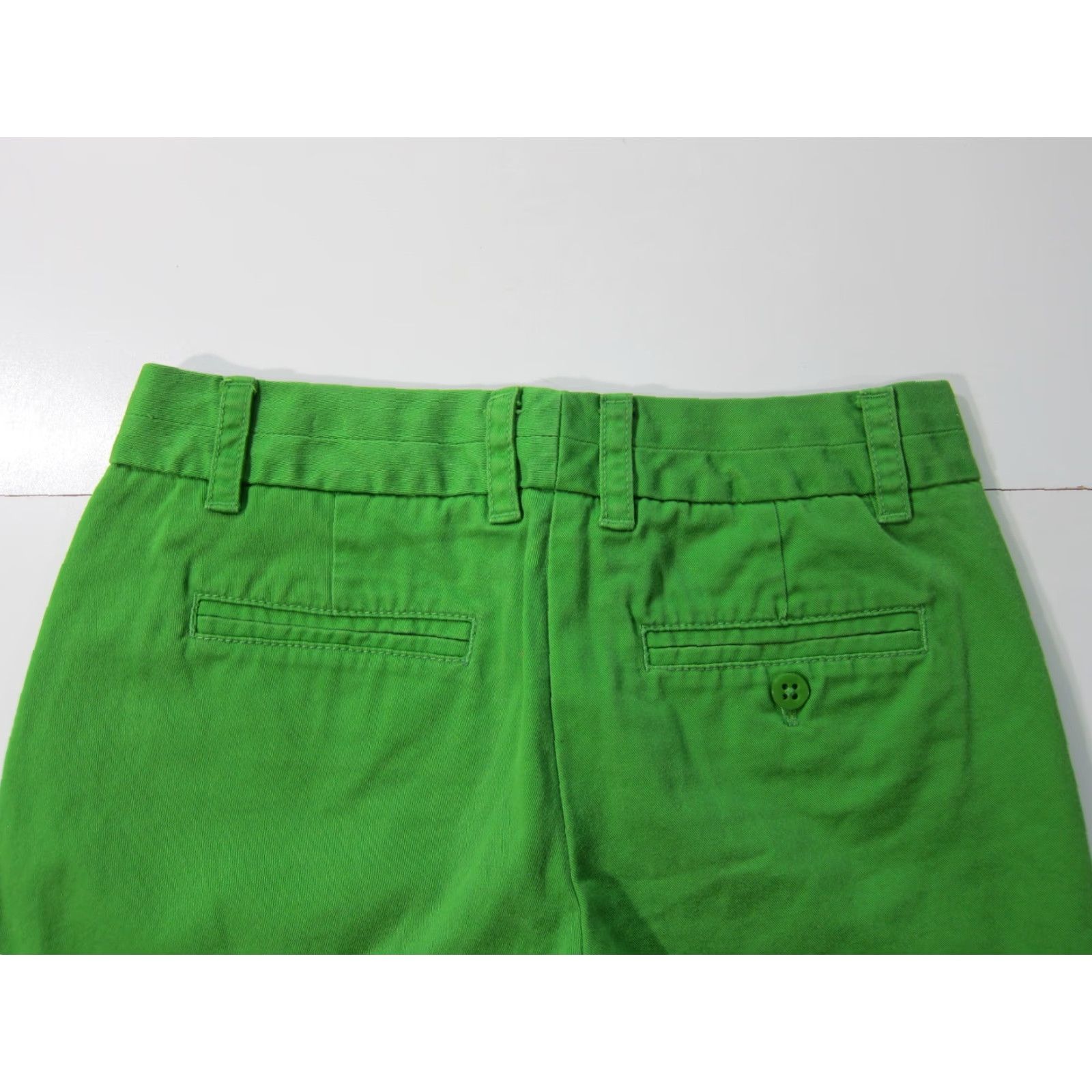 J.Crew J.Crew Bright Green 100% Cotton Flat Front Pocket Chino Short Women XS 28" Green, 5" Inseam, 36" HIP, 8.5" Rise, 4 Pockets, Regular, Short, Chino, 0 Size 26" / US 2 / IT 38 - 6 Thumbnail