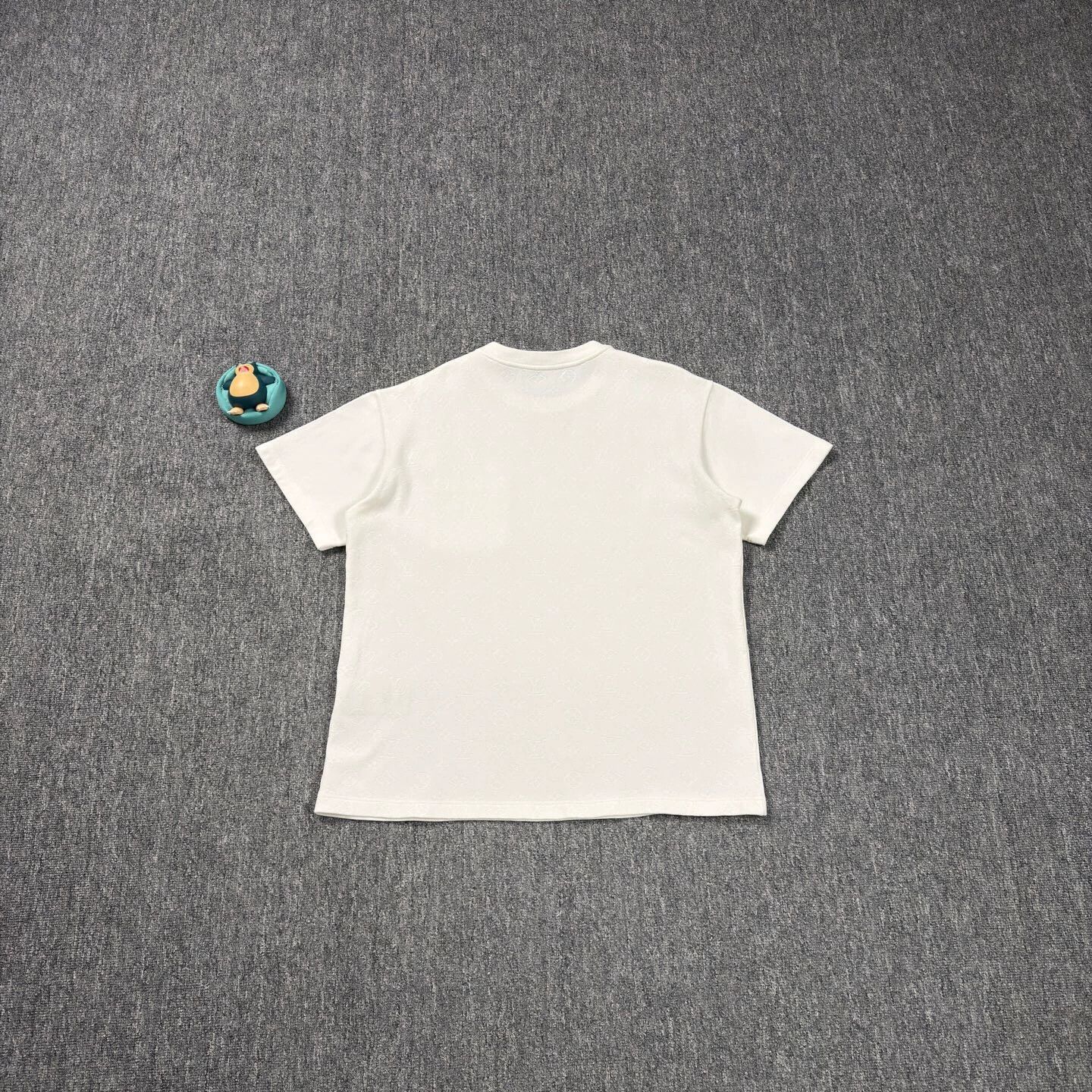 Louis Vuitton LV 24 White Pocket AOP Short Sleeve M LN Size US M / EU 48-50 / 2 - 2 Thumbnail