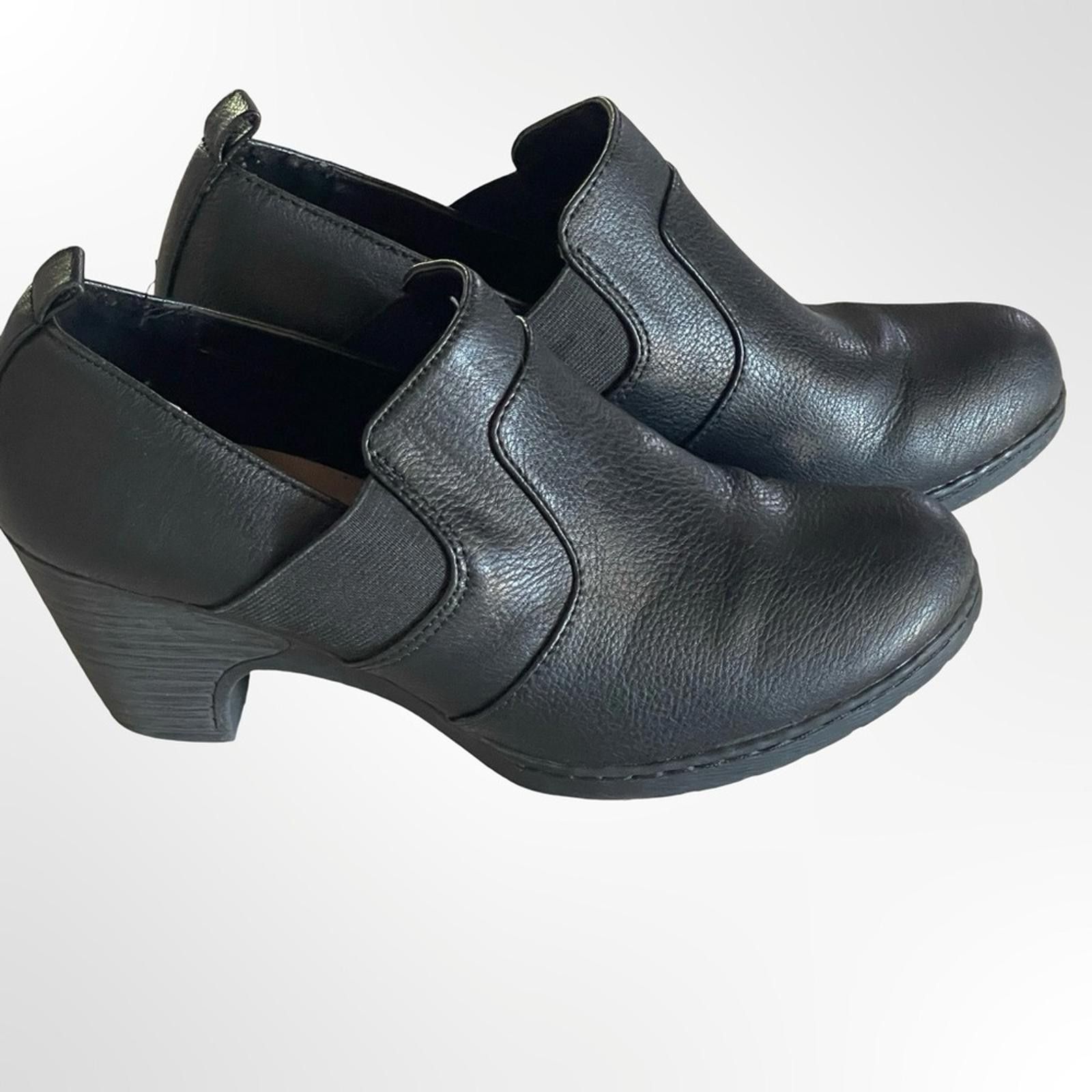 Croft & Barrow Croft & Barrow Leather Slip-On Heel Shoes in size 9 Size US 9 / IT 39 - 1 Thumbnail