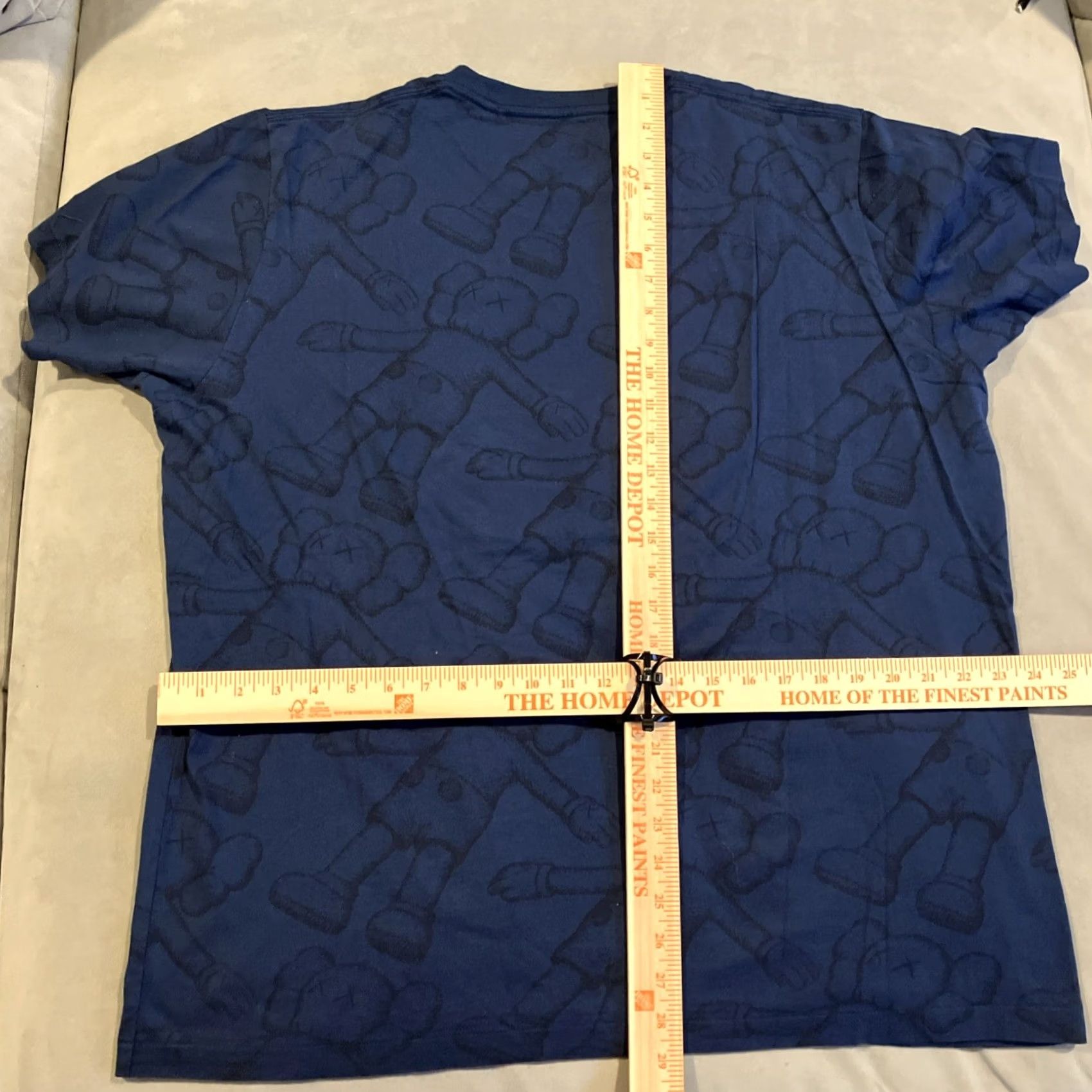 Kaws Uniqlo x KAWS ALL OVER PRINT T Shirt Men's Size XL Blue & Black RARE WOW Size US XL / EU 56 / 4 - 5 Thumbnail