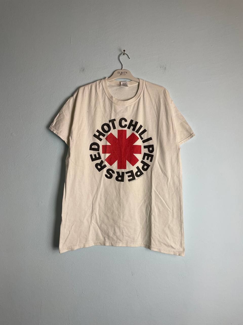 Band Tees Vintage Red Hot Chili Peppers 2011 T-Shirt Size US L / EU 52-54 / 3 - 1 Thumbnail