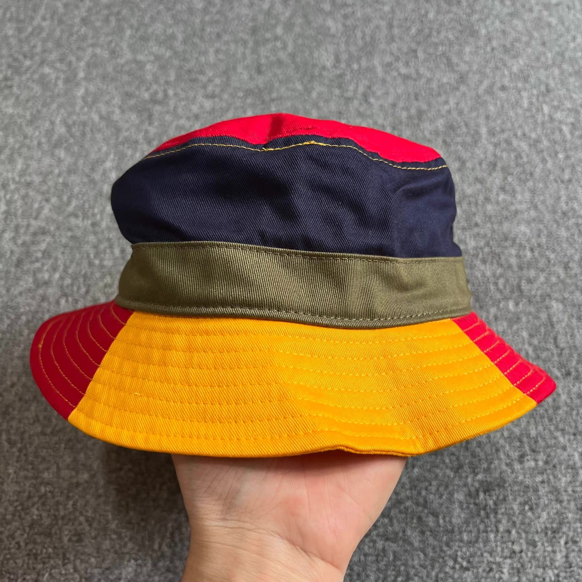 Cross Colours Cross Colours color-block embroidered bucket hat Q7 Size ONE SIZE - 5 Thumbnail