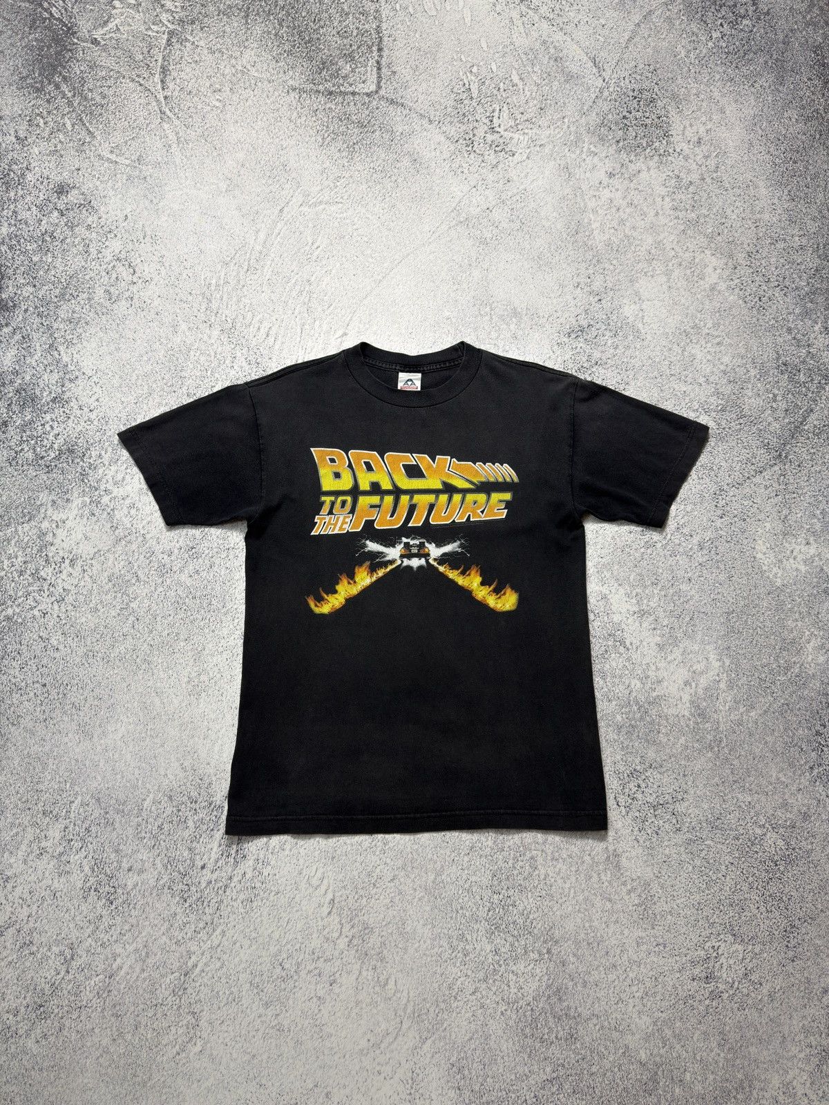 Vintage Vintage 90s Back To The Future Delorean Movie T-Shirt Faded Size US M / EU 48-50 / 2 - 1 Thumbnail
