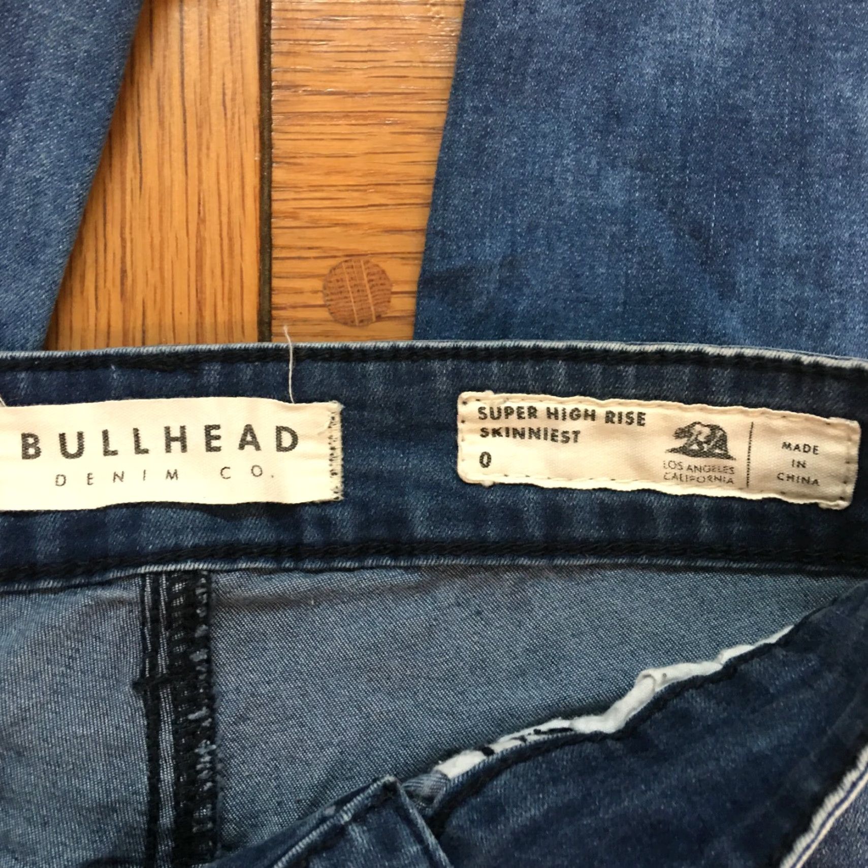 Vintage Bullhead Denim Co. Womens Jeans Skinny 5-Pocket High Rise Blue Size 0 Inseam 25in Slim Distressed Modern Vintage: No? (Oops) Size 25" / US 0 / IT 36 - 6 Thumbnail