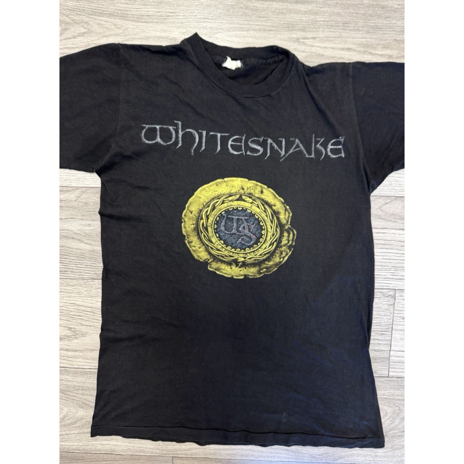 Vintage VINTAGE Whitesnake Rock Band T Shirt Size M Men Black 1980s Music Shirt Mens Size US M / EU 48-50 / 2 - 4 Thumbnail
