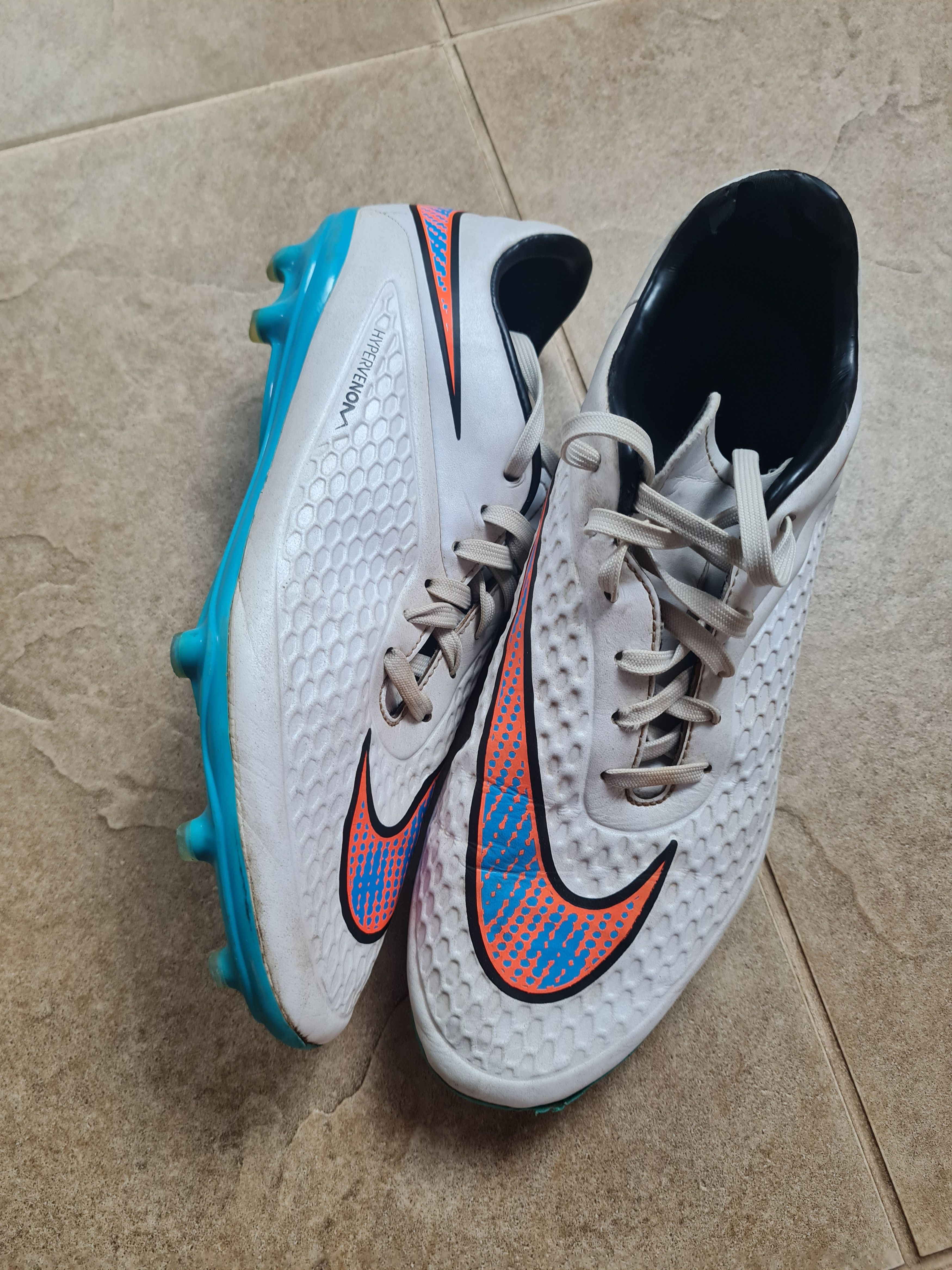 Nike Soccer cleats football boots 2014 Nike Hypervenom Phelon FG Size US 7 / EU 40 - 9 Thumbnail