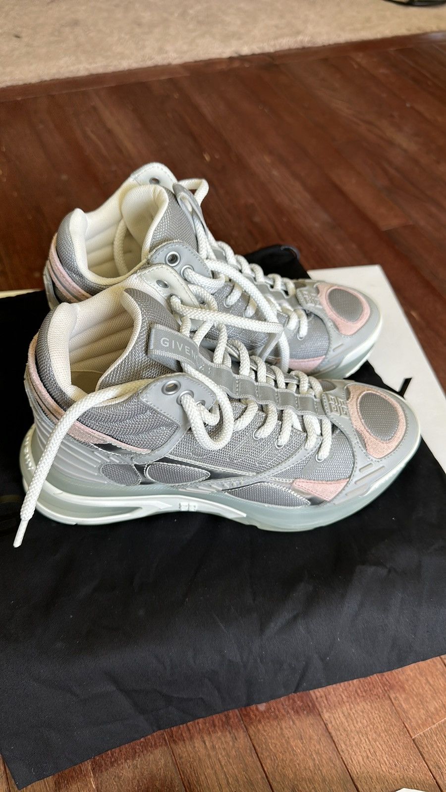 Givenchy SOLD OUT in stores! Givenchy GIV 1 Womens Sneakers - Luxury Size US 6.5 / IT 36.5 - 4 Thumbnail