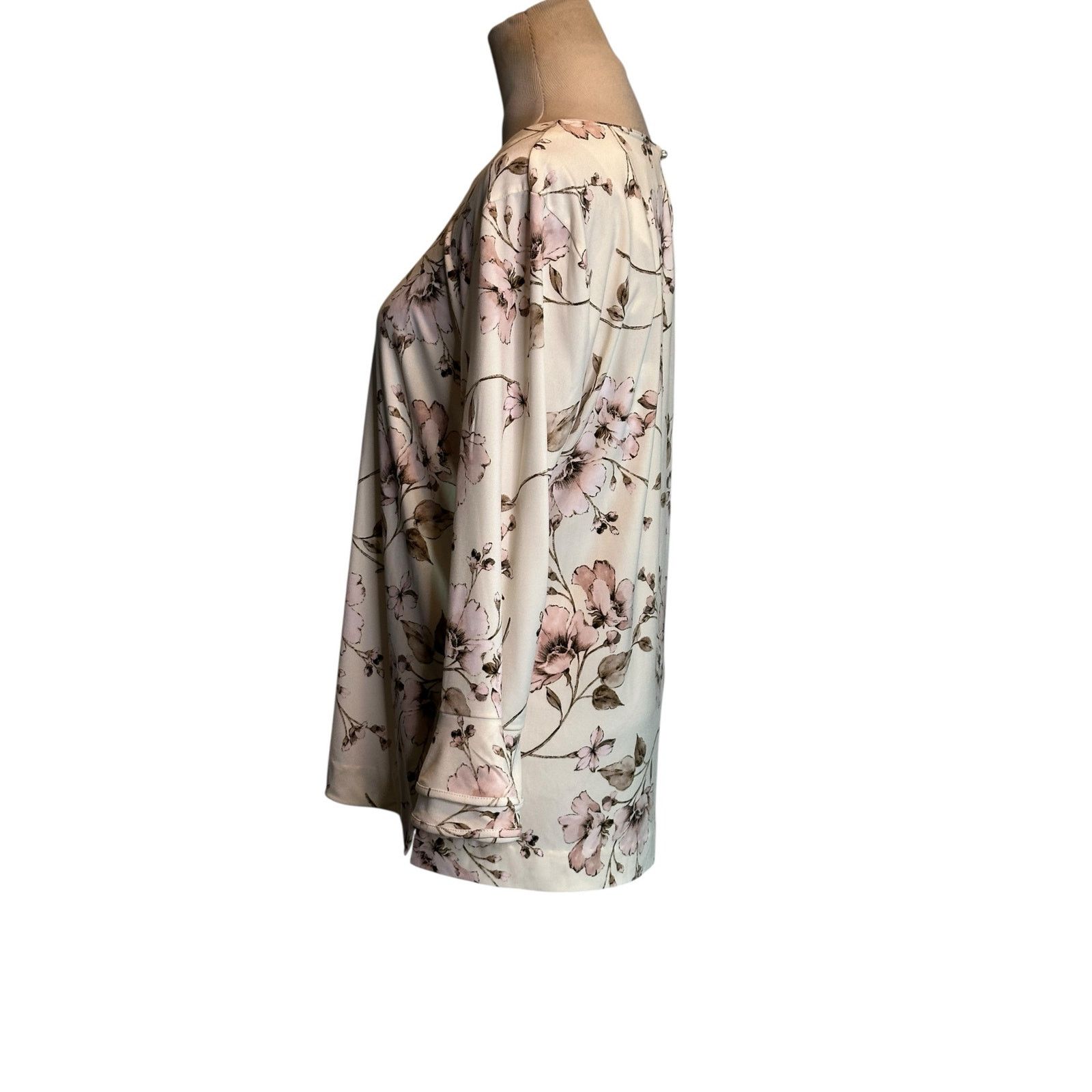 Karl Lagerfeld Karl Lagerfeld cream soft pink floral blouse size Medium Size M / US 6-8 / IT 42-44 - 6 Thumbnail