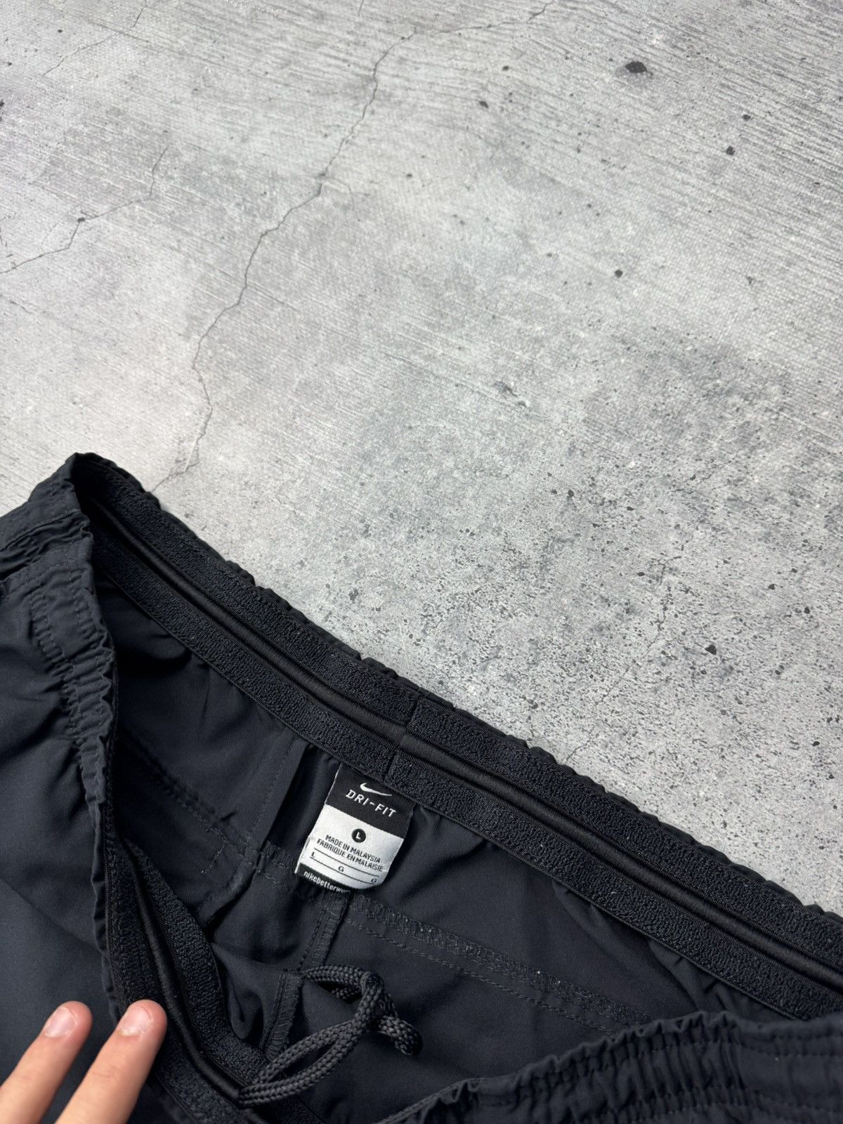 Nike Vintage Nike Court Shorts Andre Agassi / Roger Federer Y2K Size US 34 / EU 50 - 4 Thumbnail
