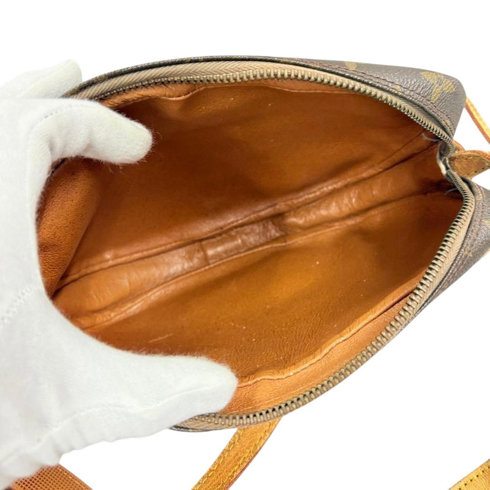 Louis Vuitton Louis Vuitton - Monogram Canvas Crossbody Bag Size ONE SIZE - 8 Thumbnail