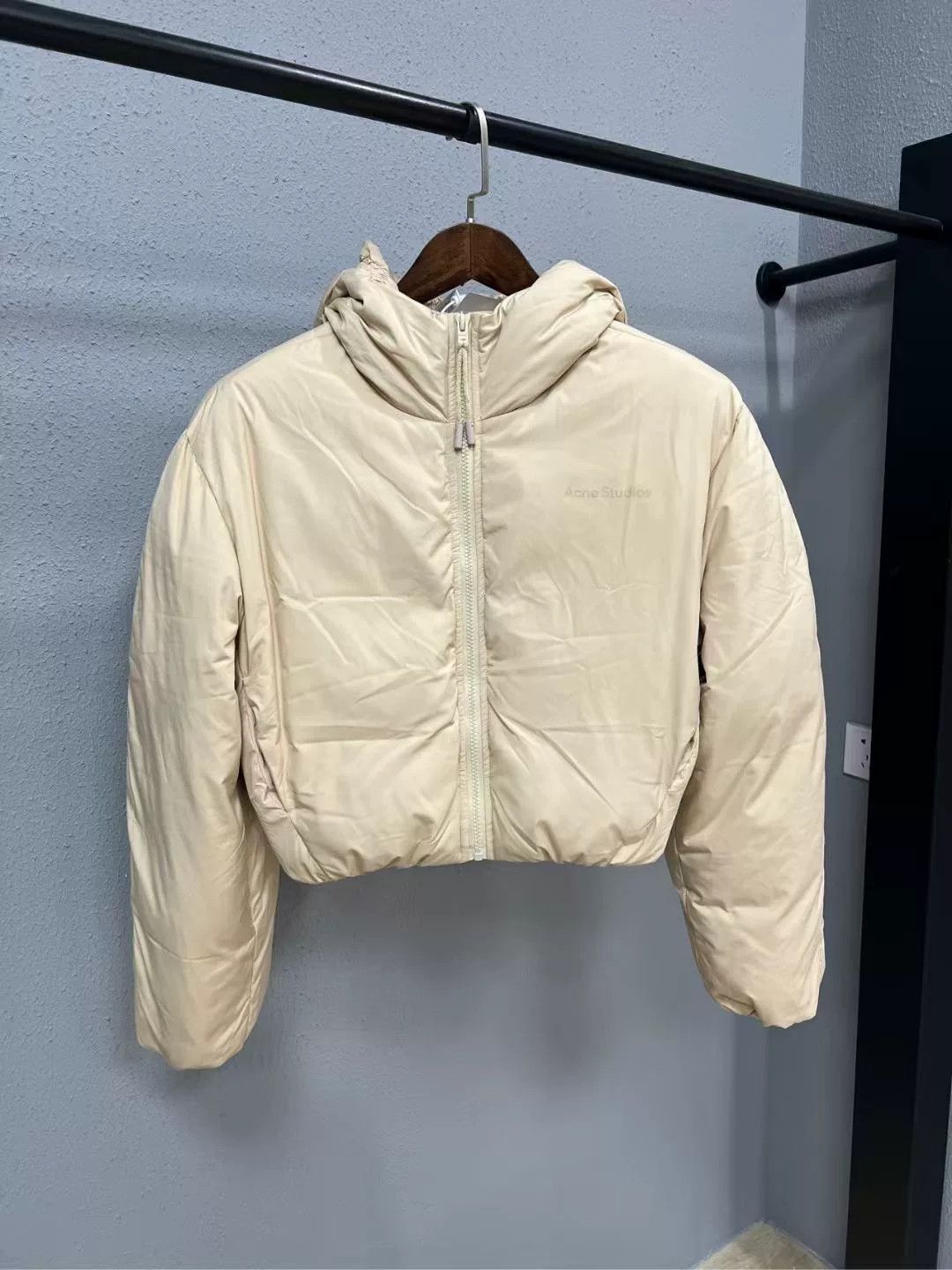 short puffer jacket with hood