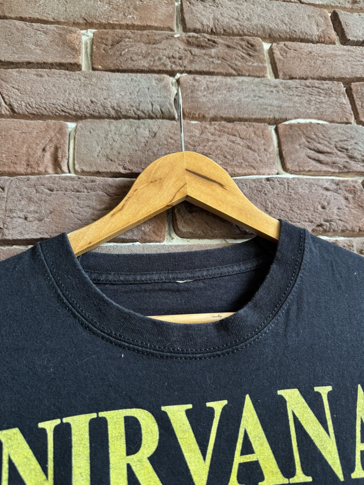 Band Tees 00s Nirvana Smiley Vintage Grunge Band Tees Size US M / EU 48-50 / 2 - 4 Thumbnail