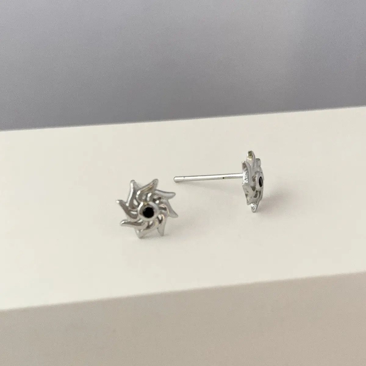 Jewelry Silver Plated Sun Stud Earrings for Men Women Size ONE SIZE - 4 Thumbnail