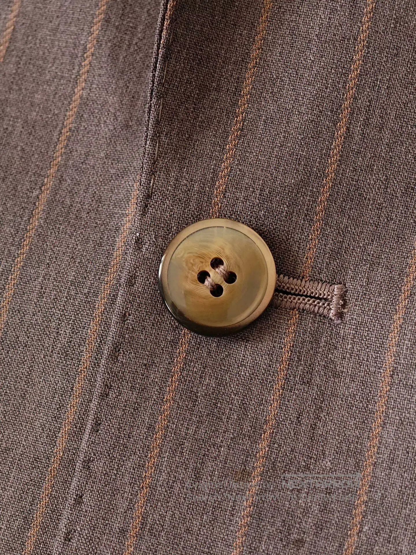 Japanese Brand Dormeuil Custom Wool-Linen Suit. Size US M / EU 48-50 / 2 - 8 Thumbnail
