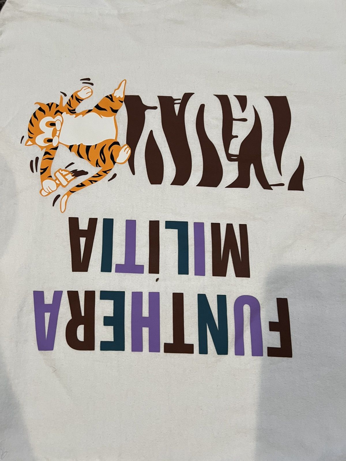 Bape A Bathing Ape White Purple Tiger Shark T-Shirt Size US L / EU 52-54 / 3 - 4 Thumbnail