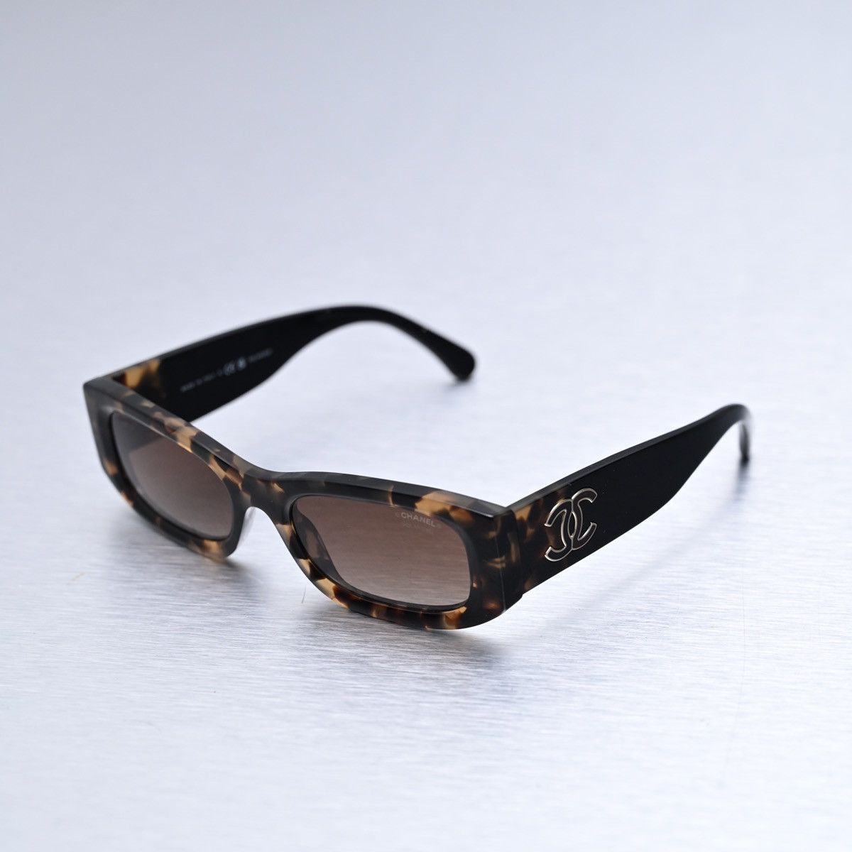 CHANEL 0CH5525 1770S9 SUNGLASSES