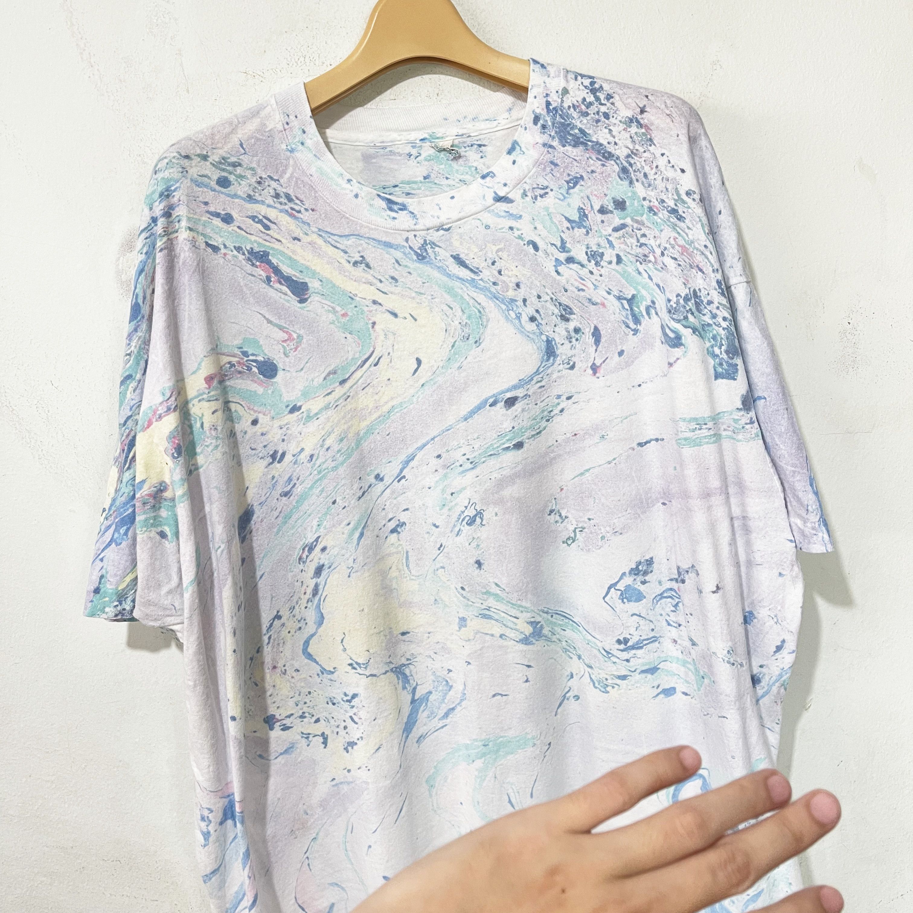 Vintage Vintage 90s Pastel Marble Print T-Shirt Size US XL / EU 56 / 4 - 2 Thumbnail