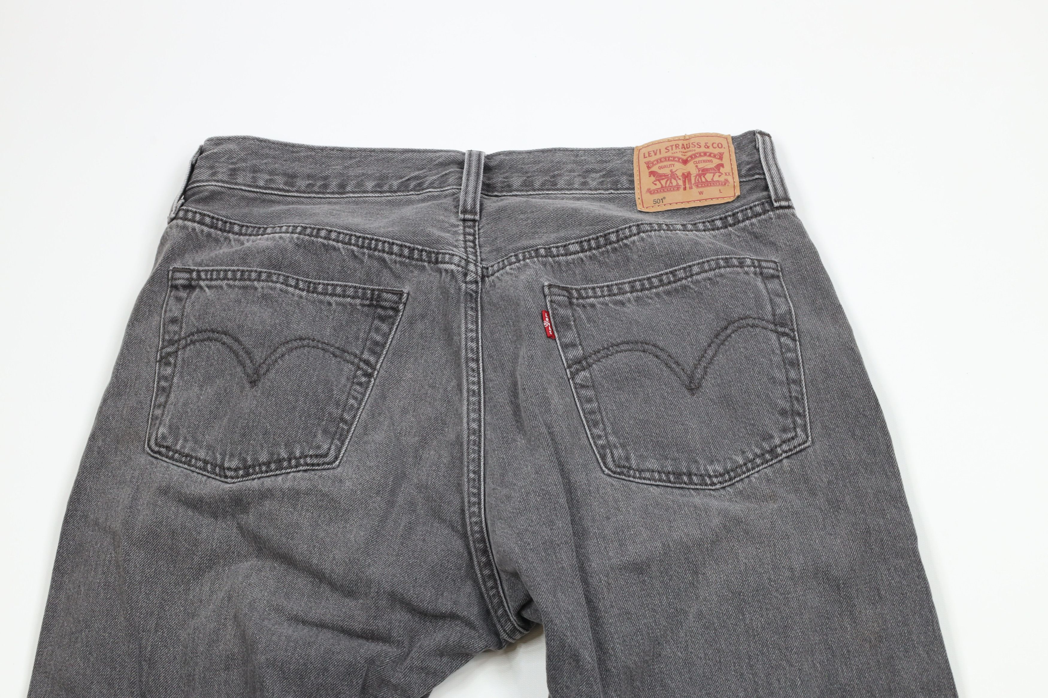 Levi's × Vintage Vintage Y2K Levis 501 Raw Hem Button Fly Original Fit Jeans Size 30" / US 8 / IT 44 - 9 Thumbnail