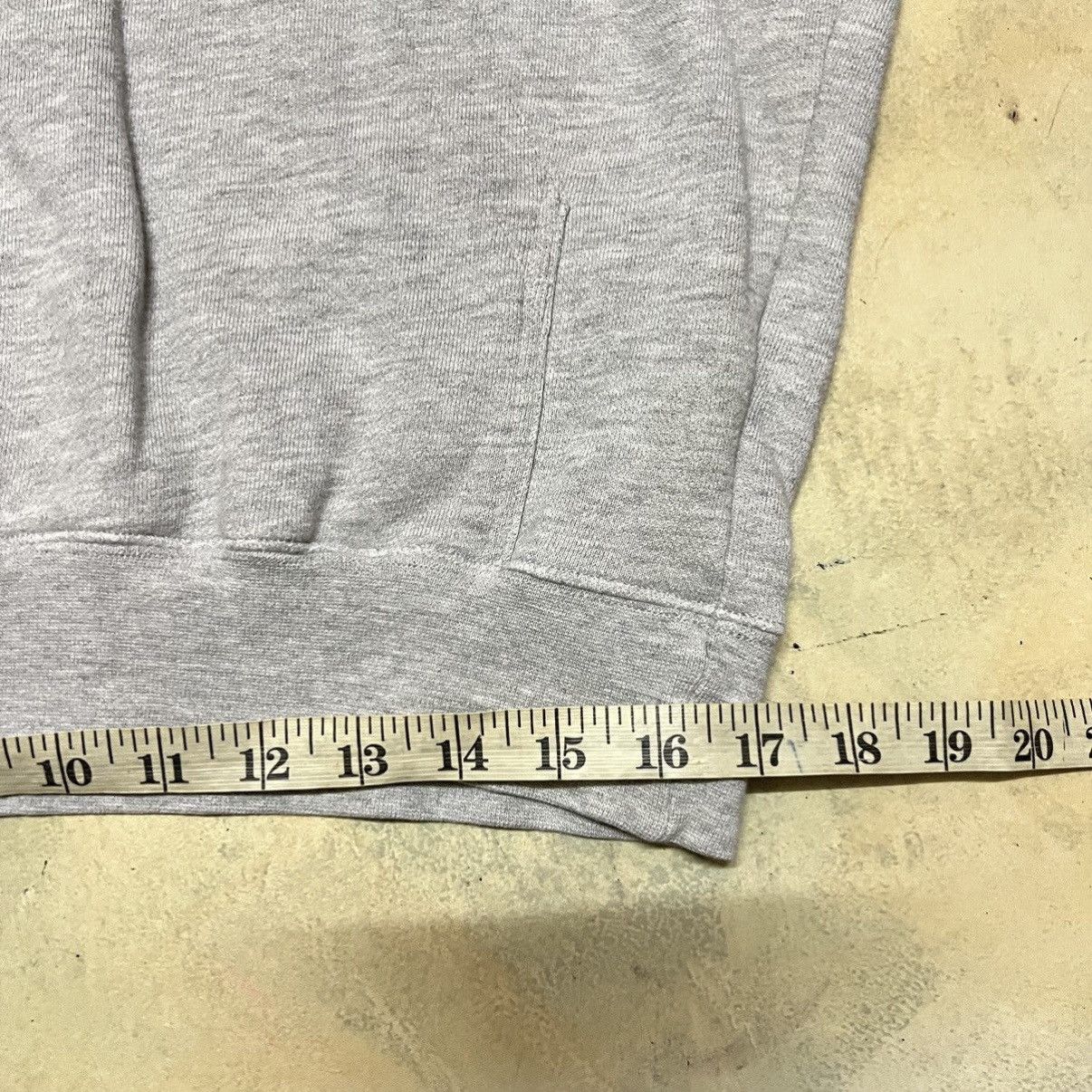 Nike Vintage Nike Hoodie Small Logo Travis Scott Style Size US L / EU 52-54 / 3 - 11 Thumbnail