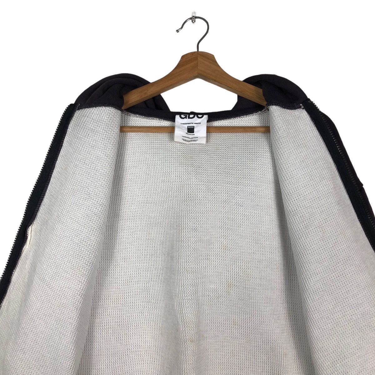 Camber Vintage Hoodie Camber Made in USA London Big Logo Spell Out Size US L / EU 52-54 / 3 - 16 Thumbnail