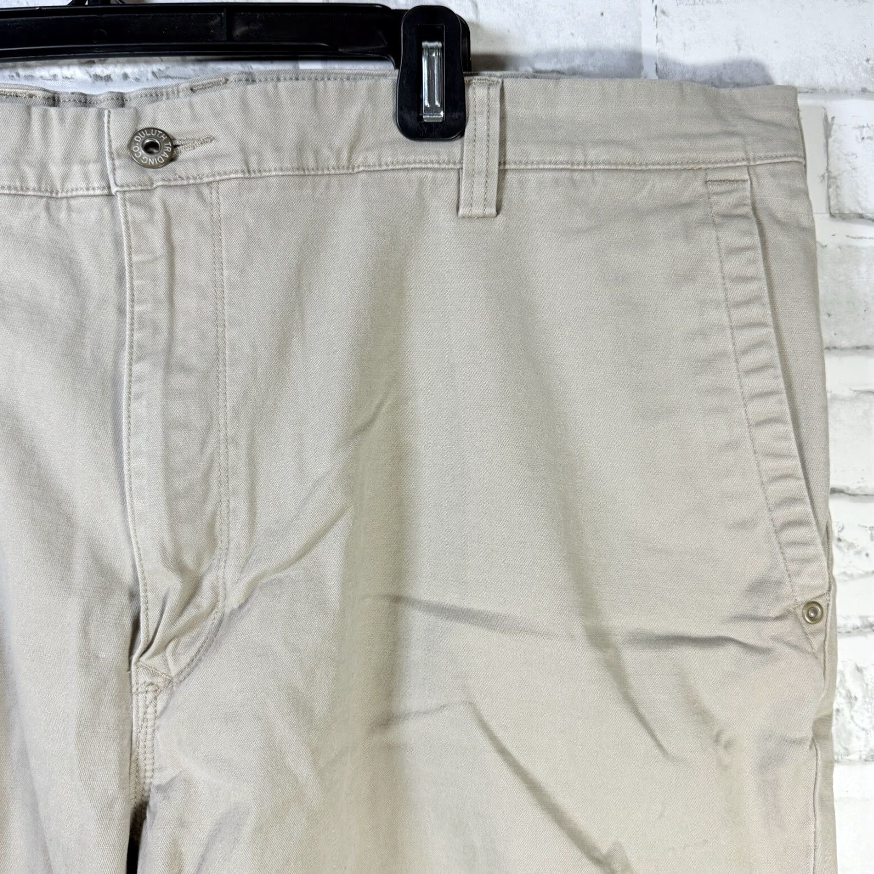 CO Duluth Cargo Shorts Beige Cotton Blend Mens Size 44 Regular Size US 44 / EU 60 - 2 Thumbnail
