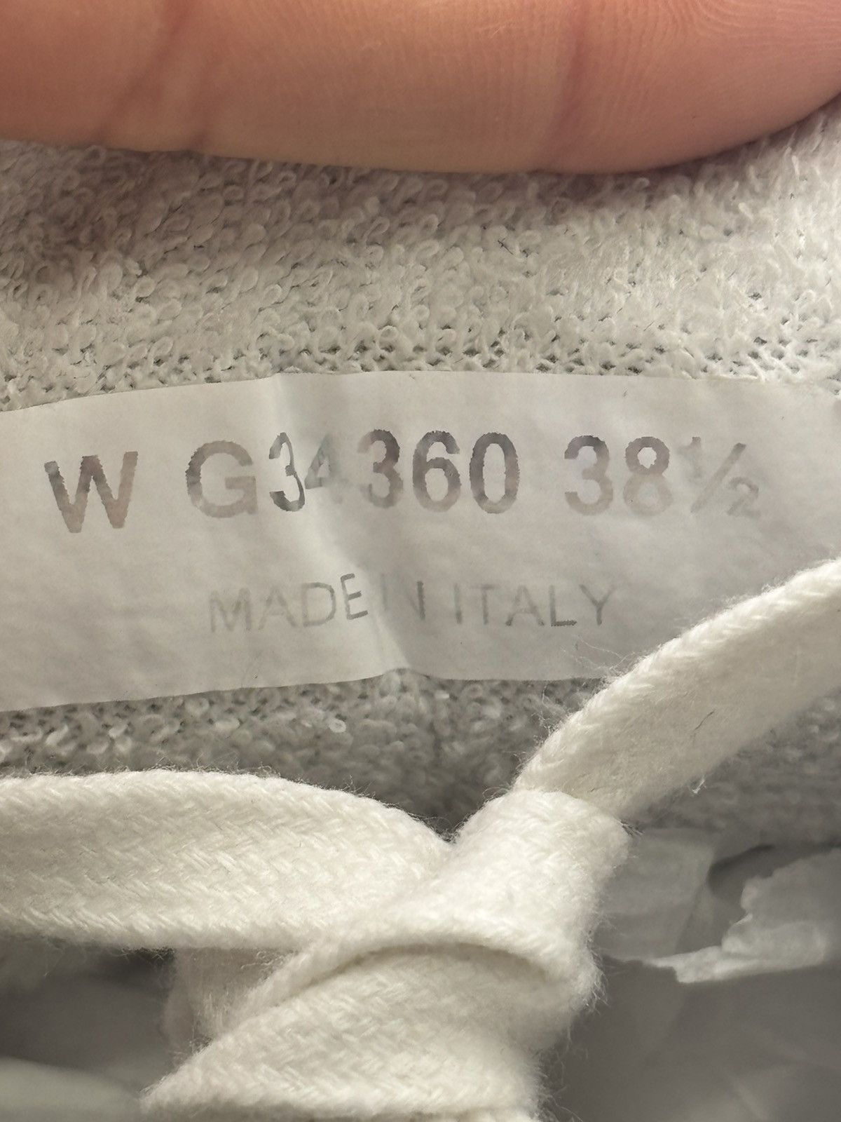 Chanel CHANEL SNEAKER SIZE 38.5 Size US 7.5 / IT 37.5 - 11 Thumbnail