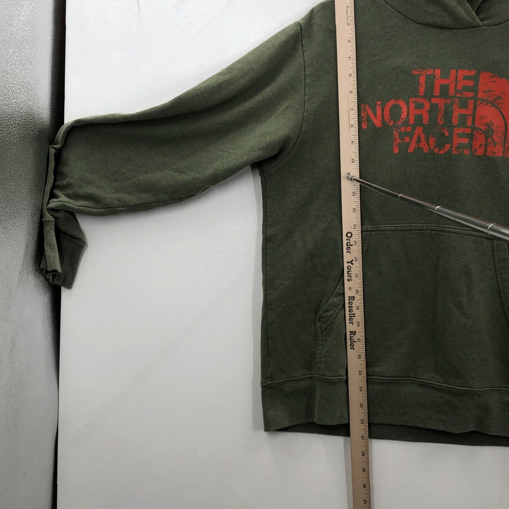 The North Face THE NORTH FACE Hoodie Pullover Green Long Sleeve Pockets Mens Size L Sweatshirt Size US L / EU 52-54 / 3 - 4 Thumbnail