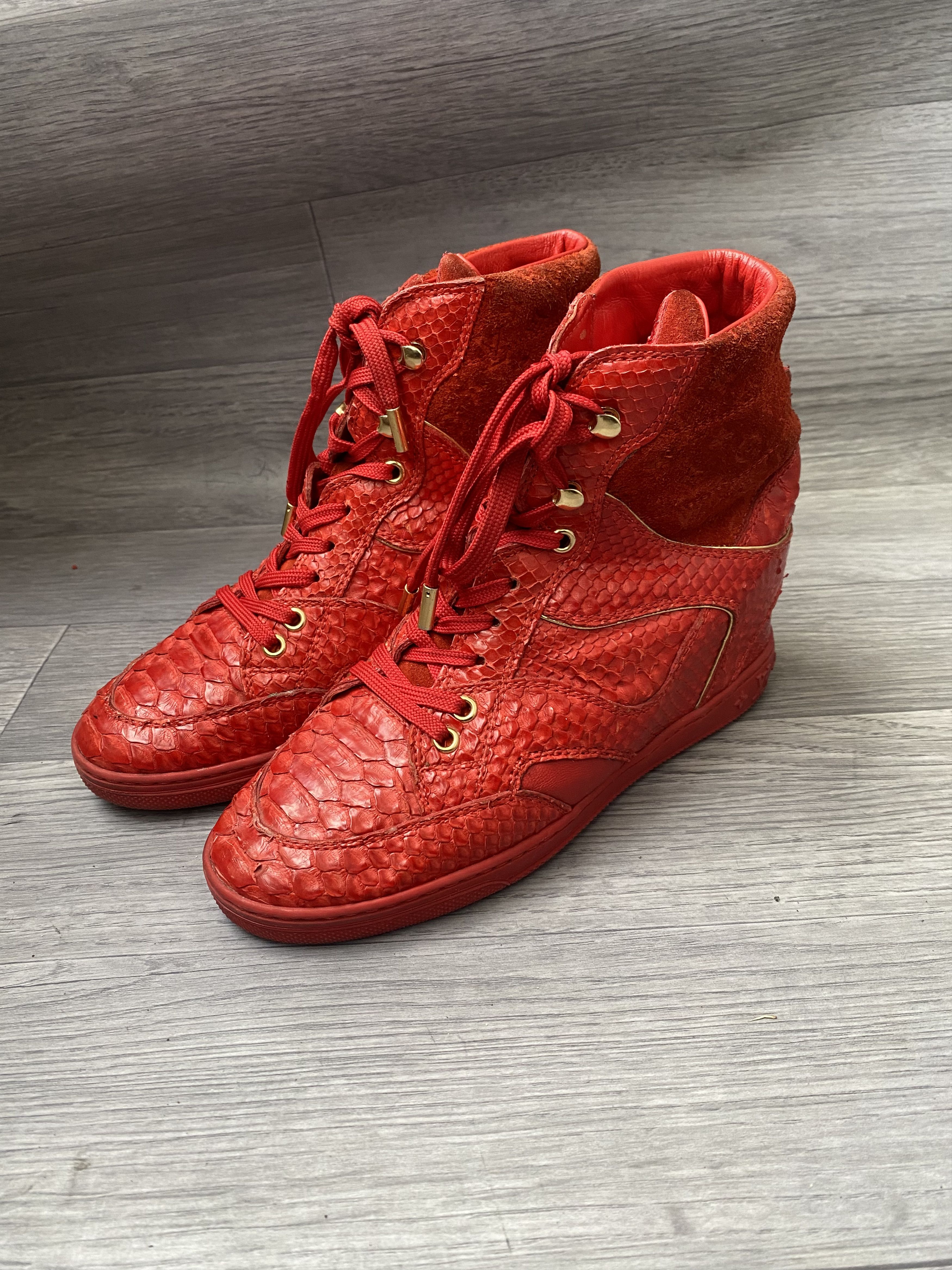 Designer × Louis Vuitton Louis vuitton wedge monogram sneaker boots sz 36 Size US 6 / IT 36 - 4 Thumbnail