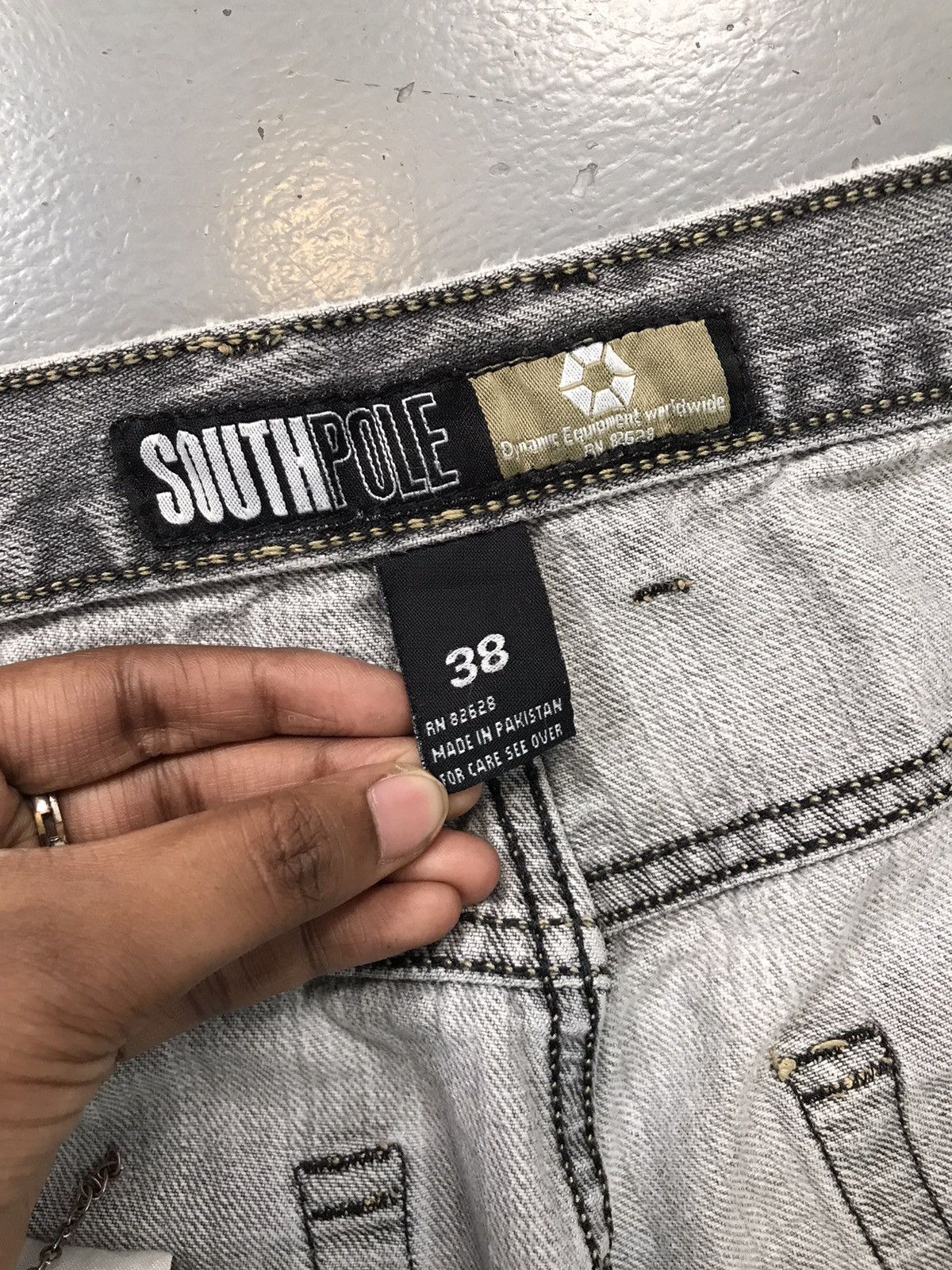 Southpole × Vintage Vintage Southpole skater denim jort Size US 38 / EU 54 - 6 Thumbnail